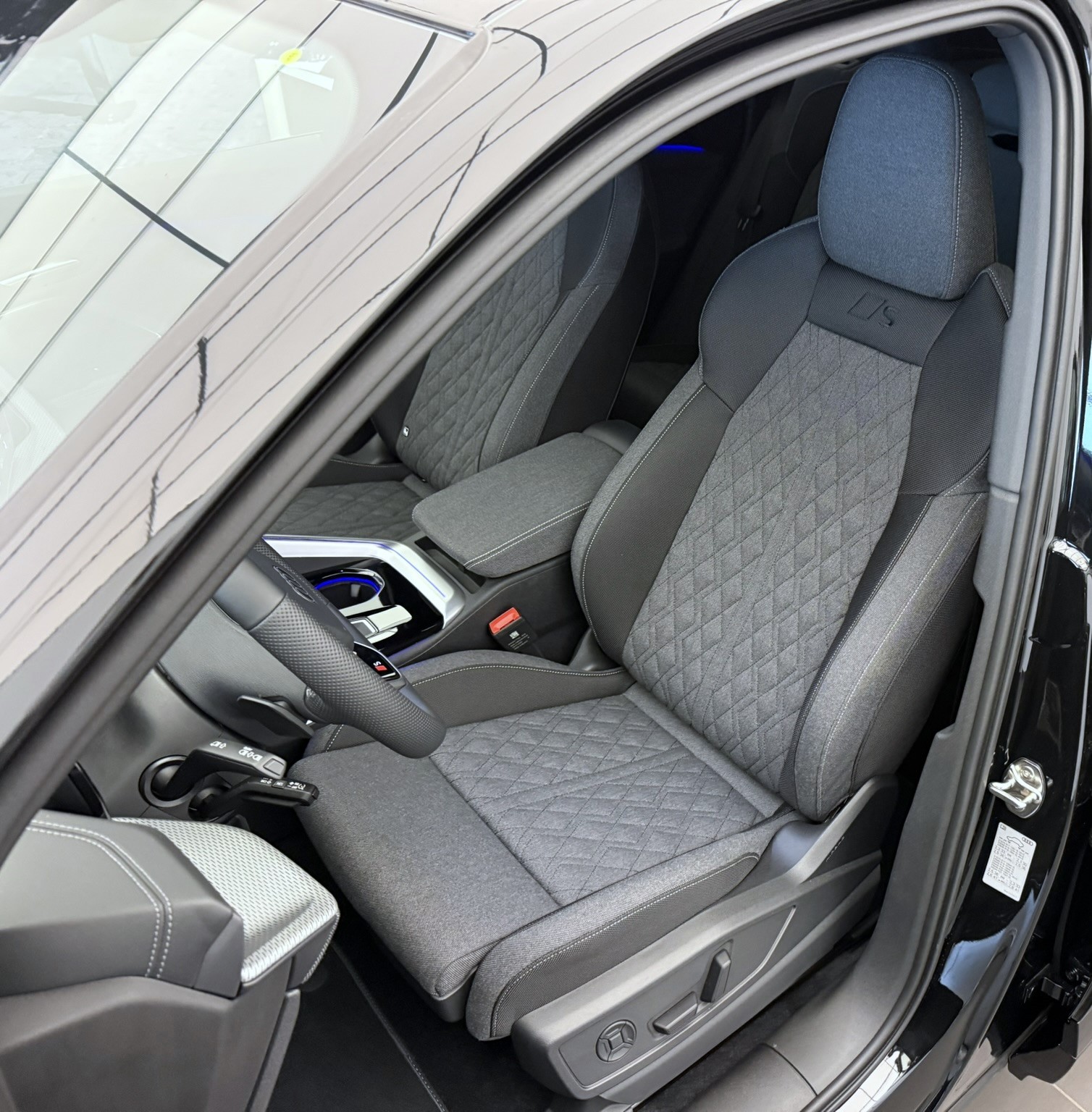 AUDI Q5 TFSI quatto 150 kW S-tronic-image-4
