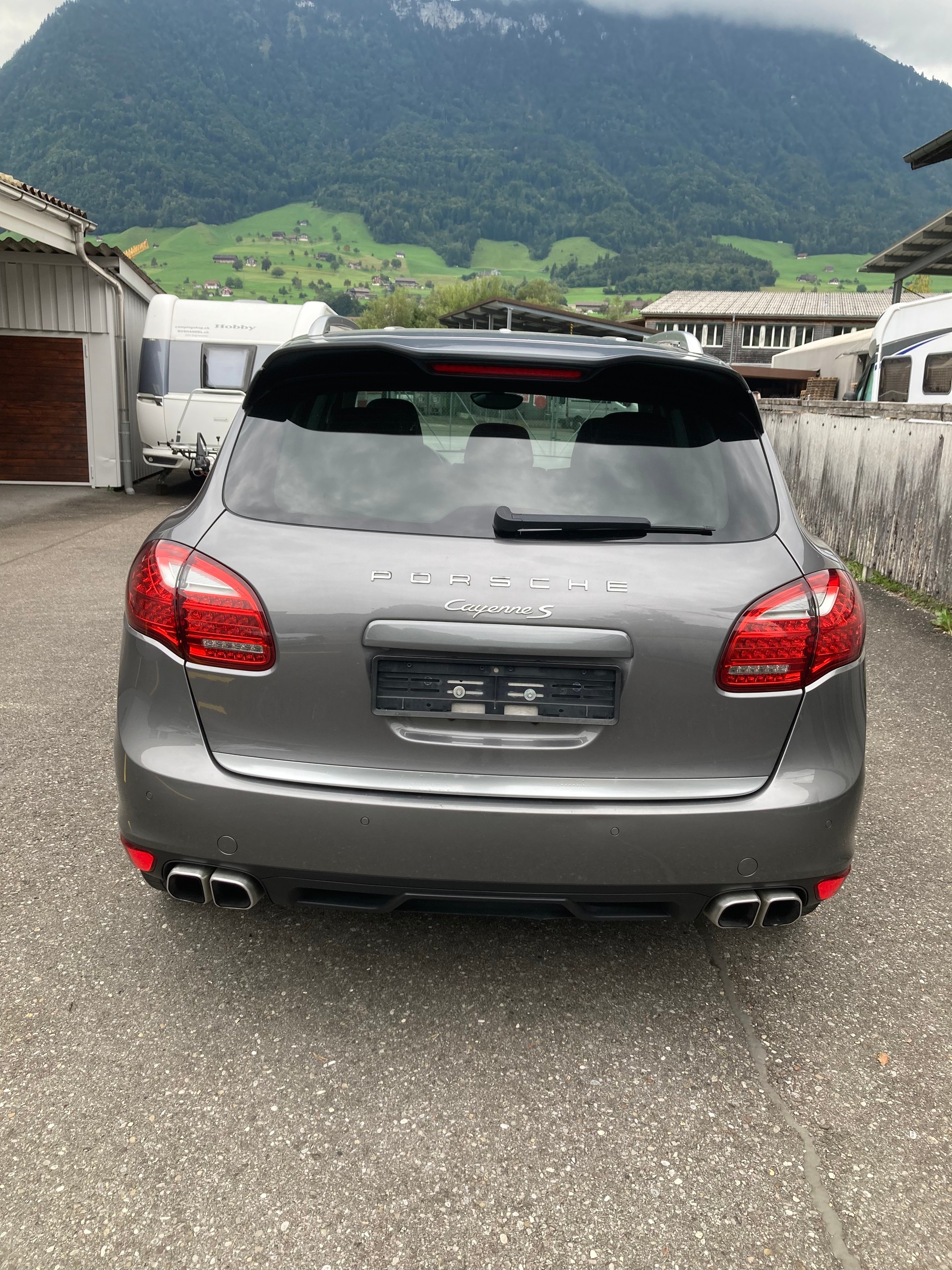 PORSCHE Cayenne S-image-2