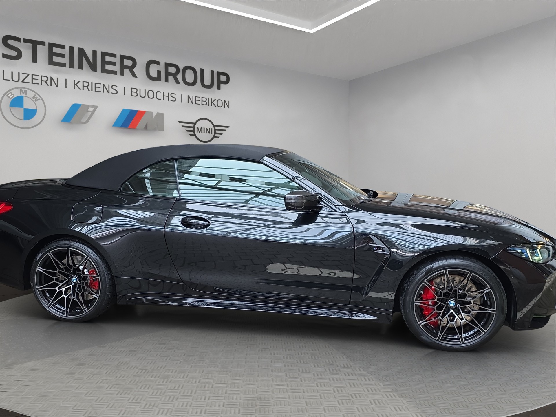 BMW M4 Cabrio Competition M xDrive-image-2