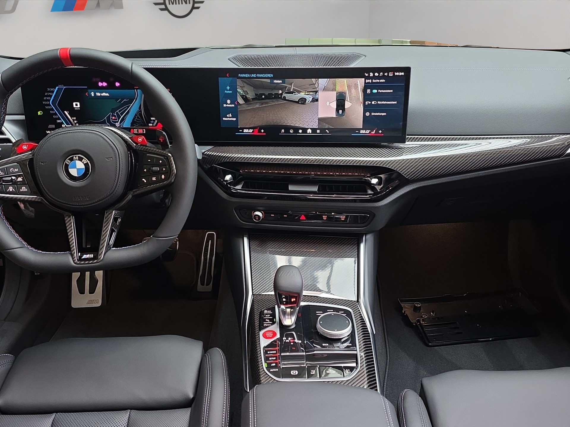 BMW M4 Cabrio Competition M xDrive-image-12