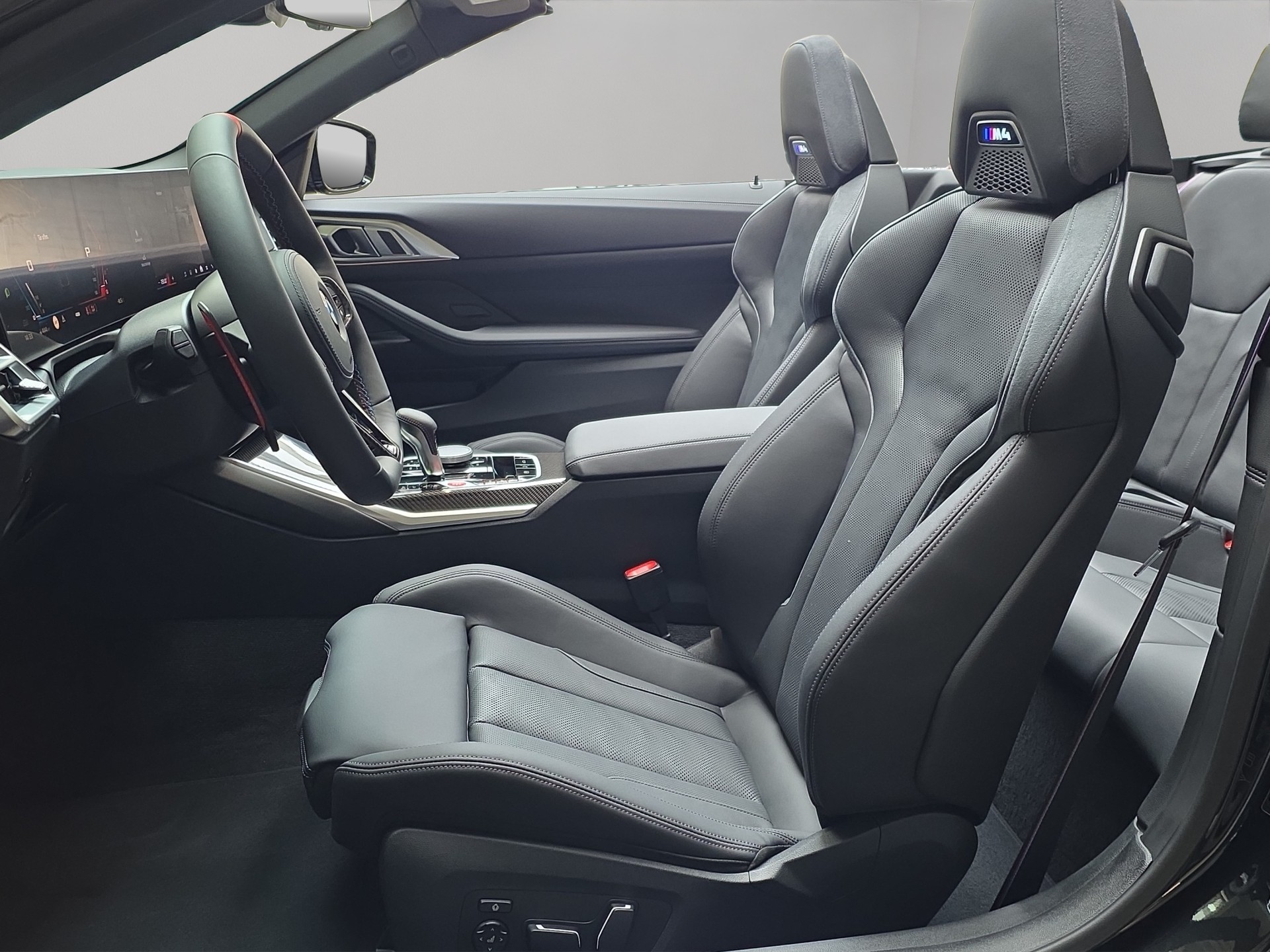 BMW M4 Cabrio Competition M xDrive-image-9