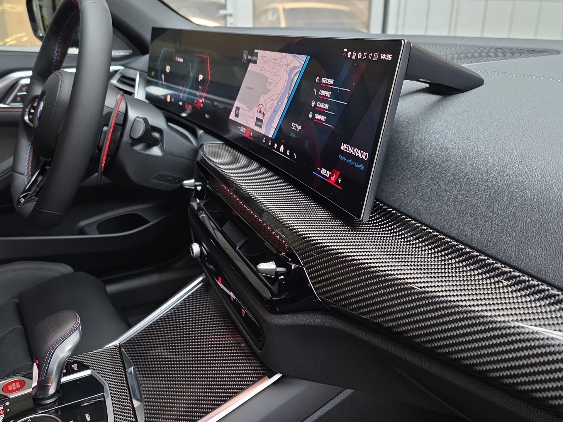 BMW M4 Cabrio Competition M xDrive-image-18