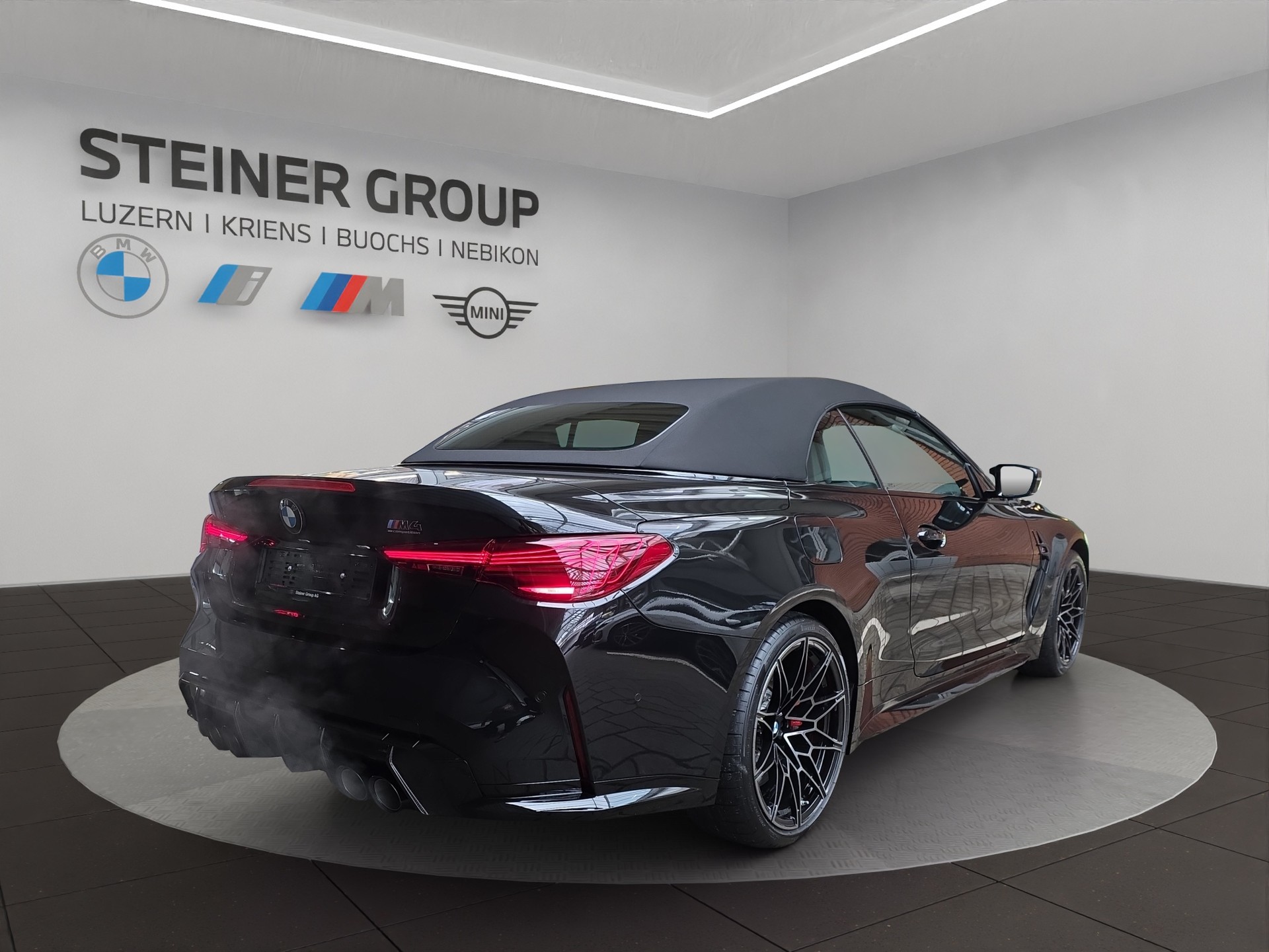 BMW M4 Cabrio Competition M xDrive-image-3