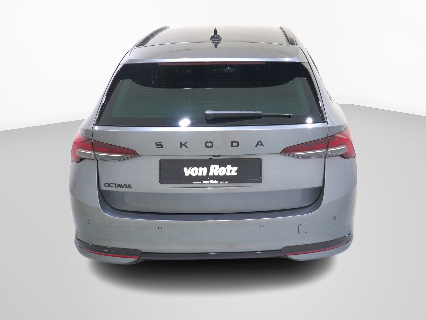 SKODA Octavia 2.0 TDI SportLine DSG-image-2