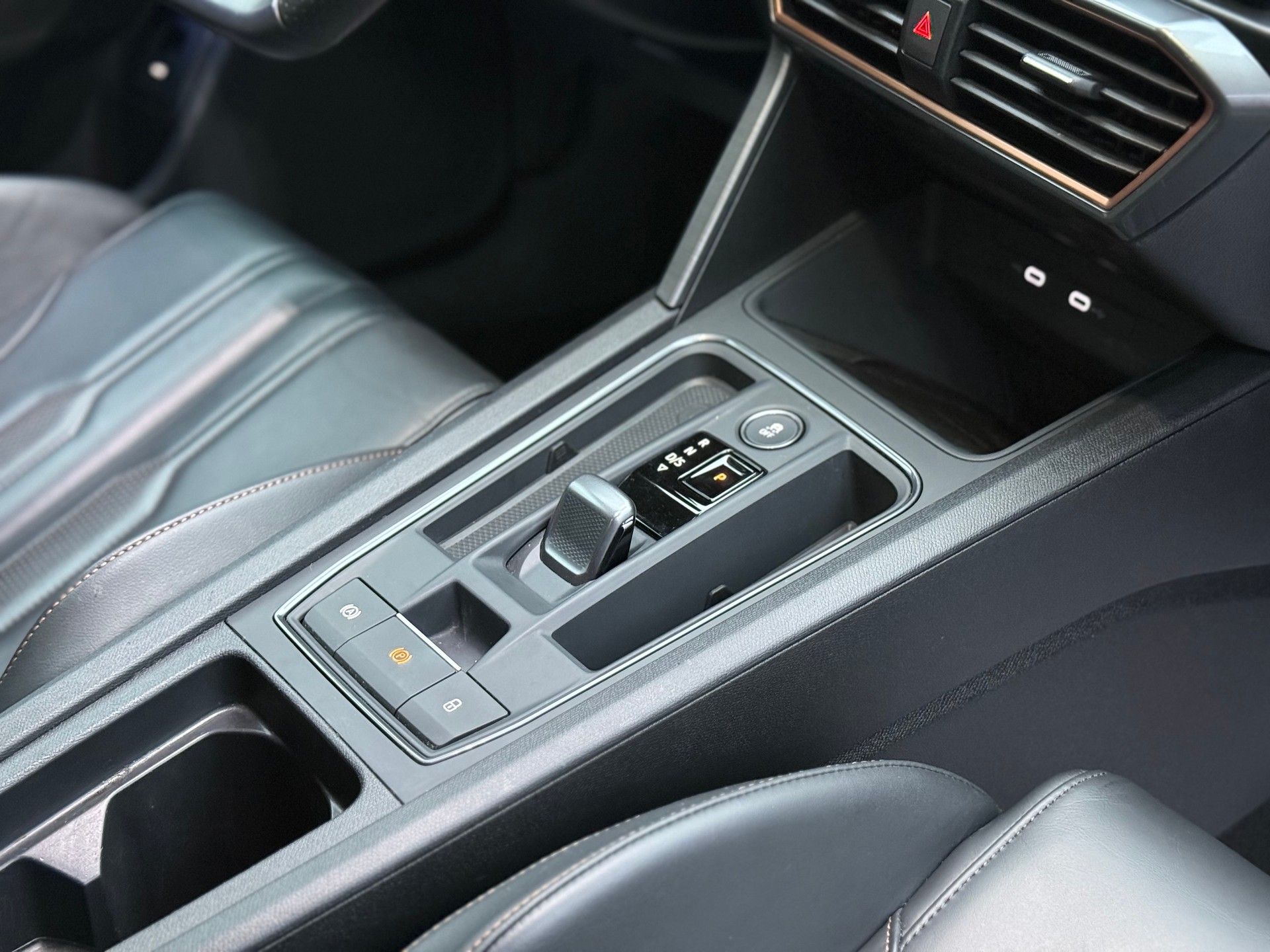 CUPRA Formentor 2.0TSI VZ 4Drive DSG ABT 370 PS-image-15