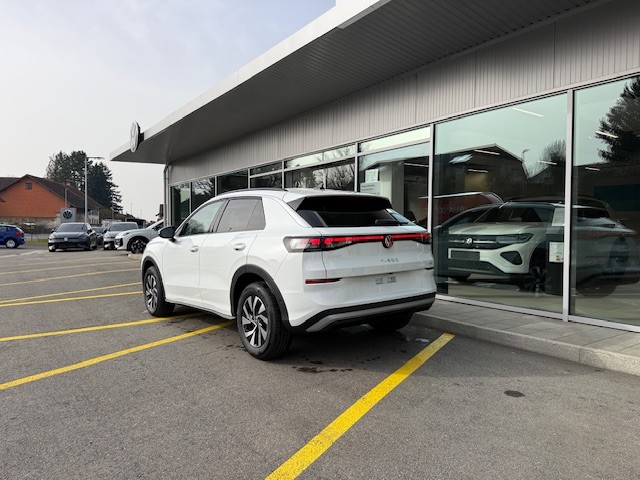 VW T-Roc 1.5 eTSI mHEV Life DSG-image-5
