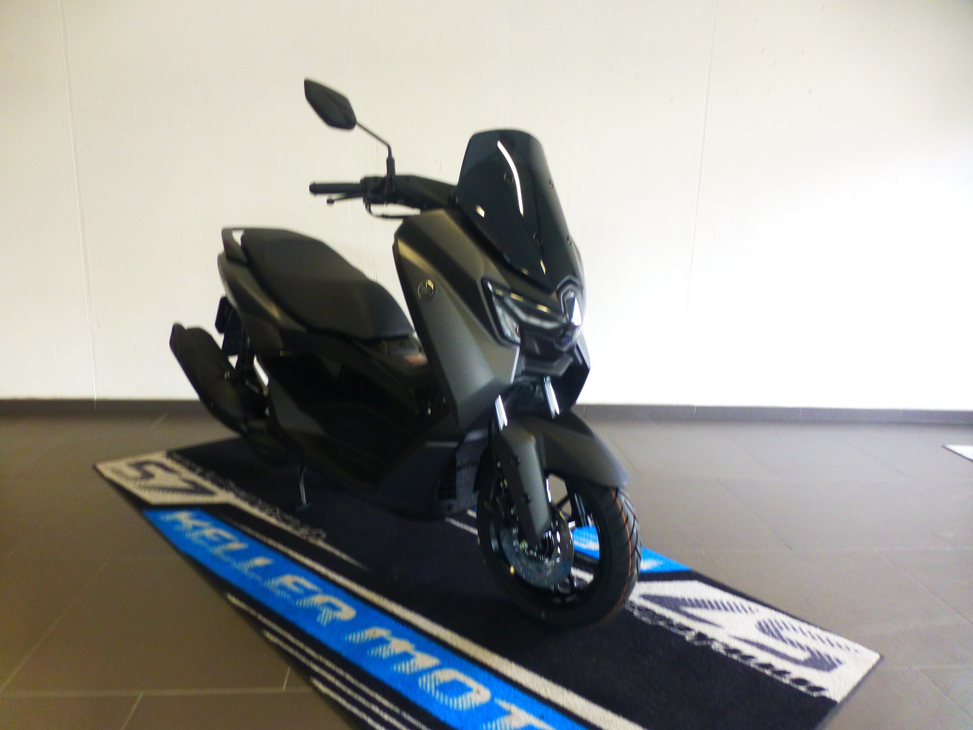 YAMAHA N-Max GPD 125-showroom-element-3