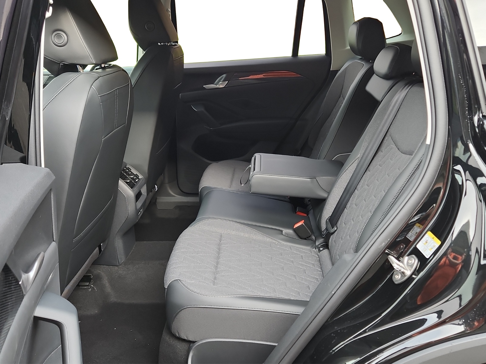 VW Tiguan 2.0 TSI DSG United 4Motion-image-14