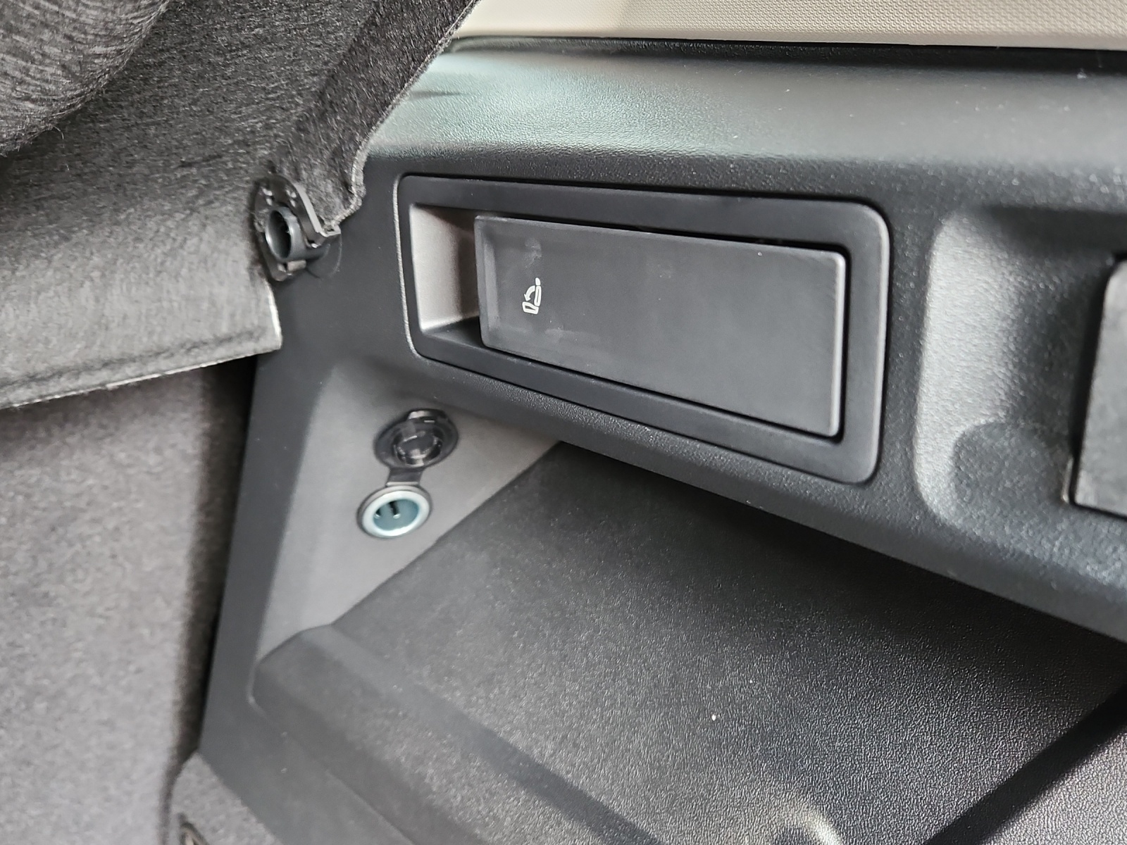 VW Tiguan 2.0 TSI DSG United 4Motion-image-16