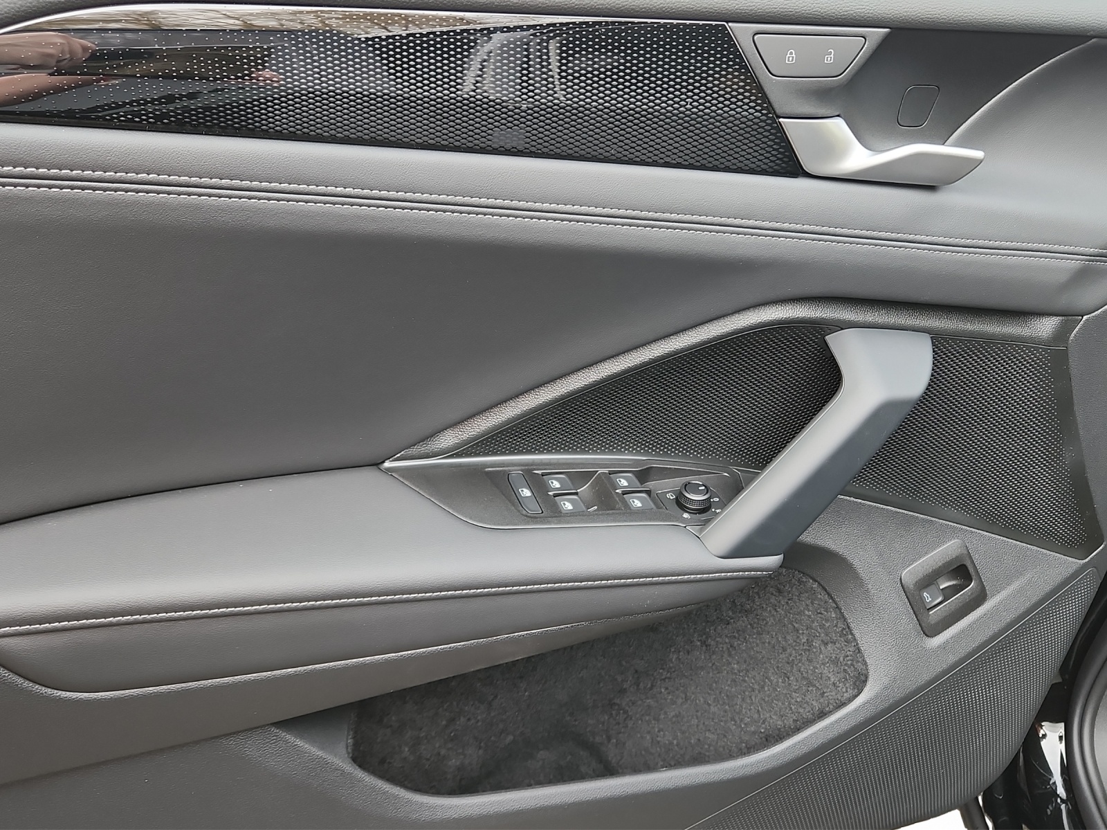VW Tiguan 2.0 TSI DSG United 4Motion-image-13
