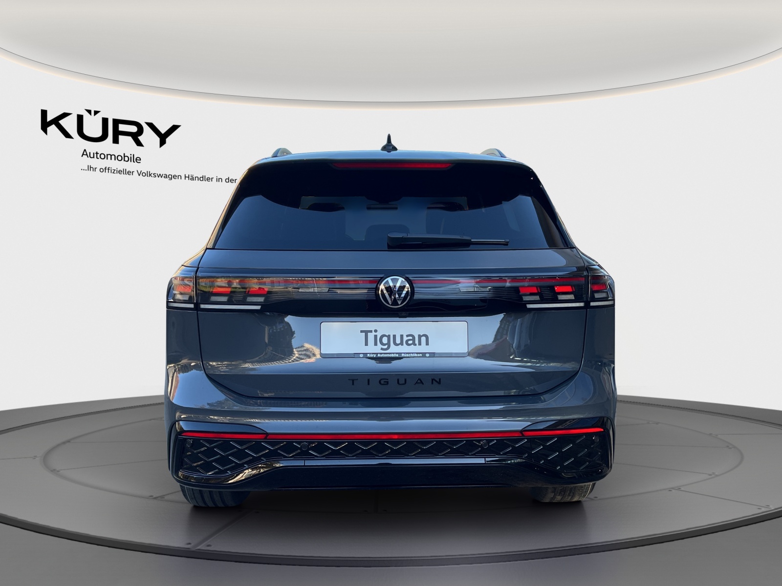 VW Tiguan 2.0 TSI DSG R-Line 4Motion-image-5