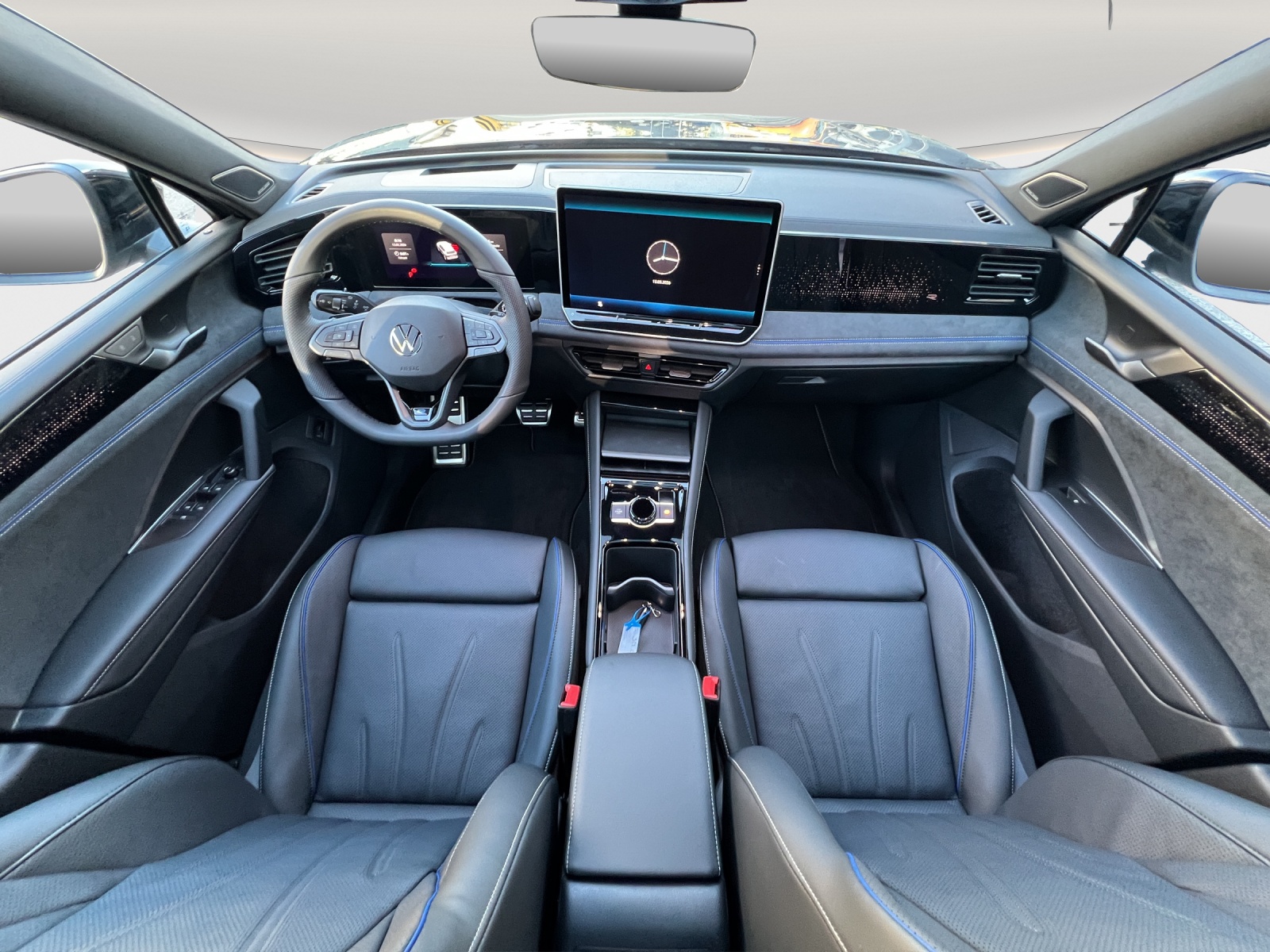 VW Tiguan 2.0 TSI DSG R-Line 4Motion-image-10