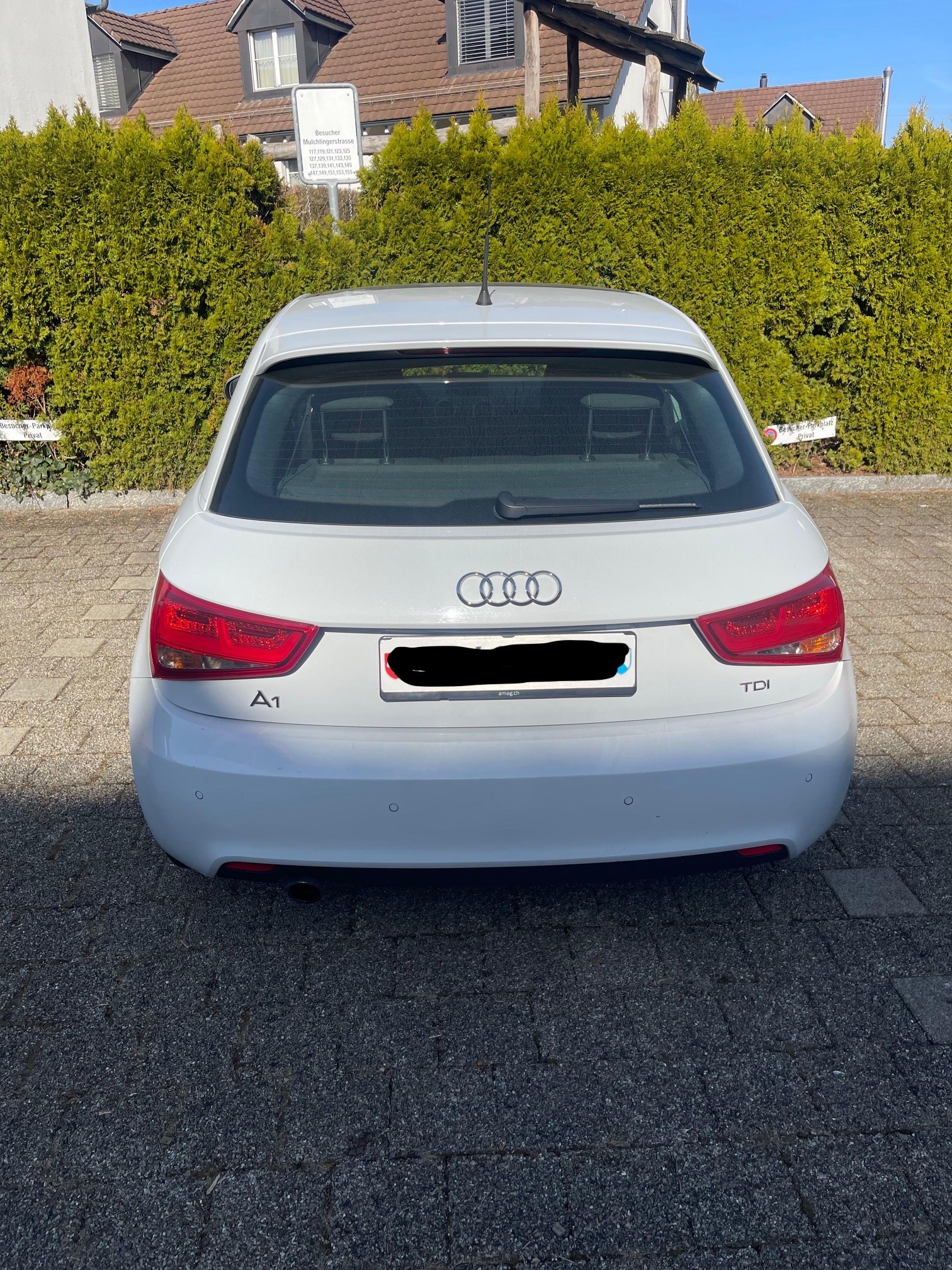AUDI A1 Sportback 1.6 TDI Ambition-image-1