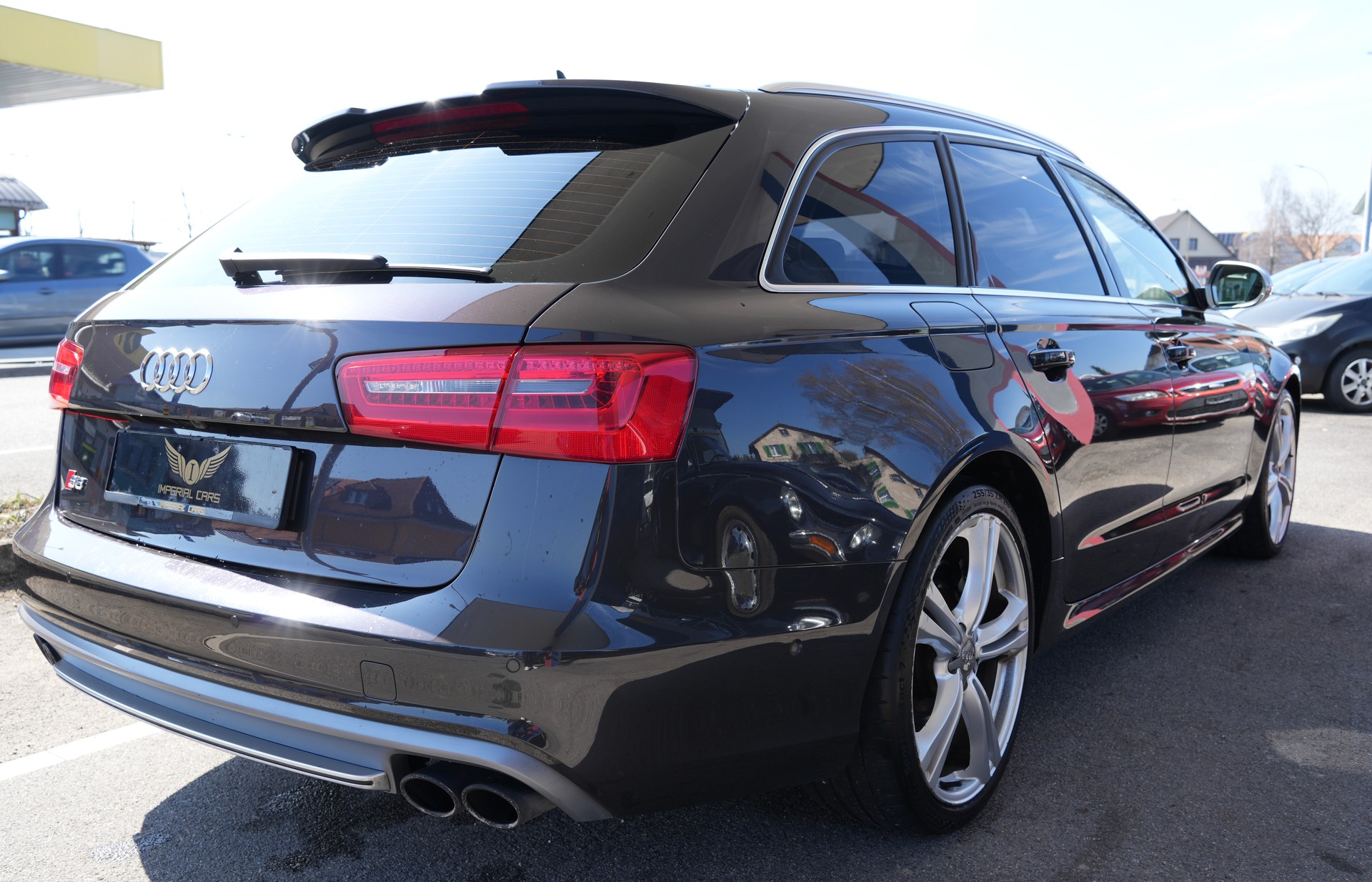 AUDI S6 Avant 4.0 TFSI V8 quattro S-tronic-image-4