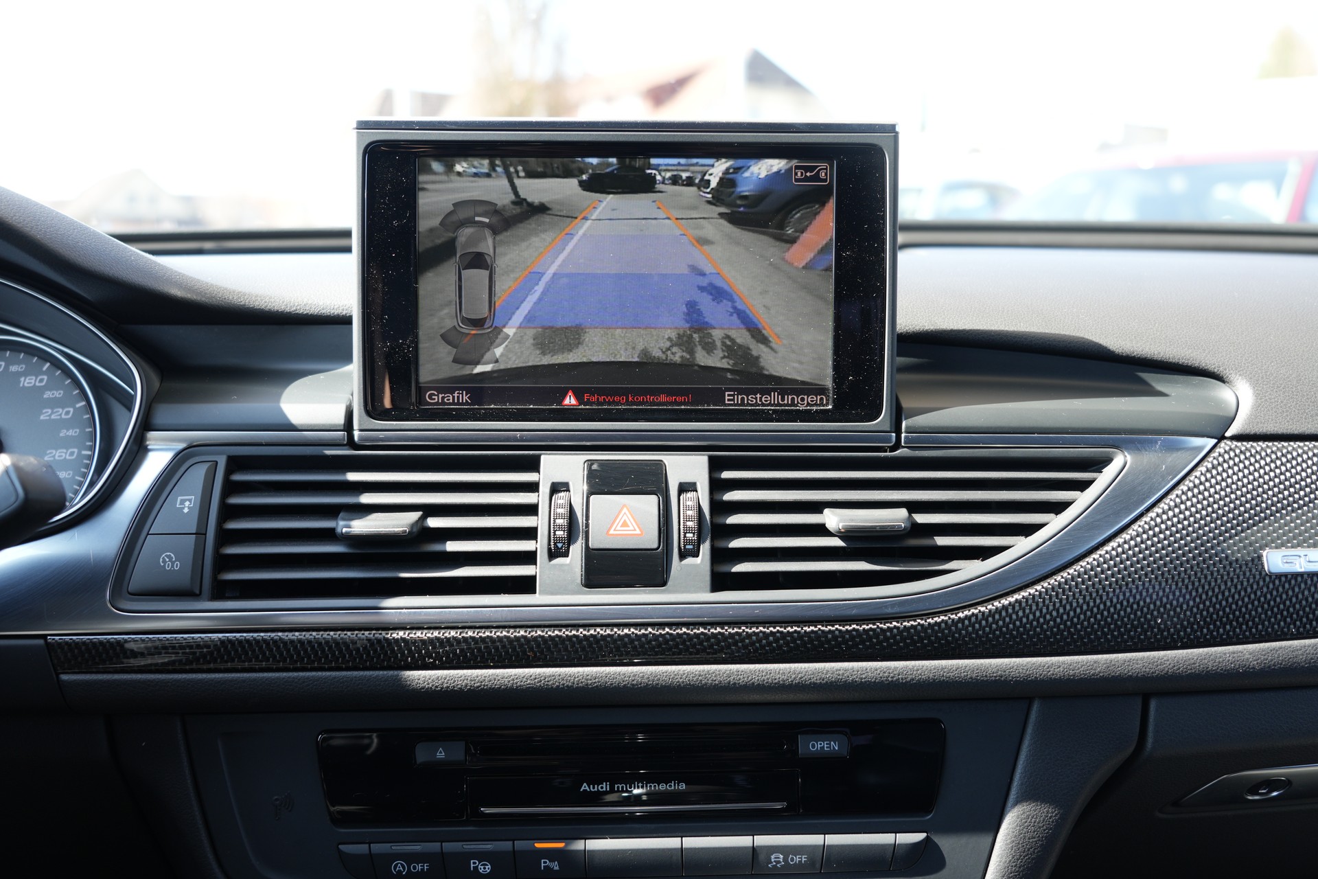AUDI S6 Avant 4.0 TFSI V8 quattro S-tronic-image-12