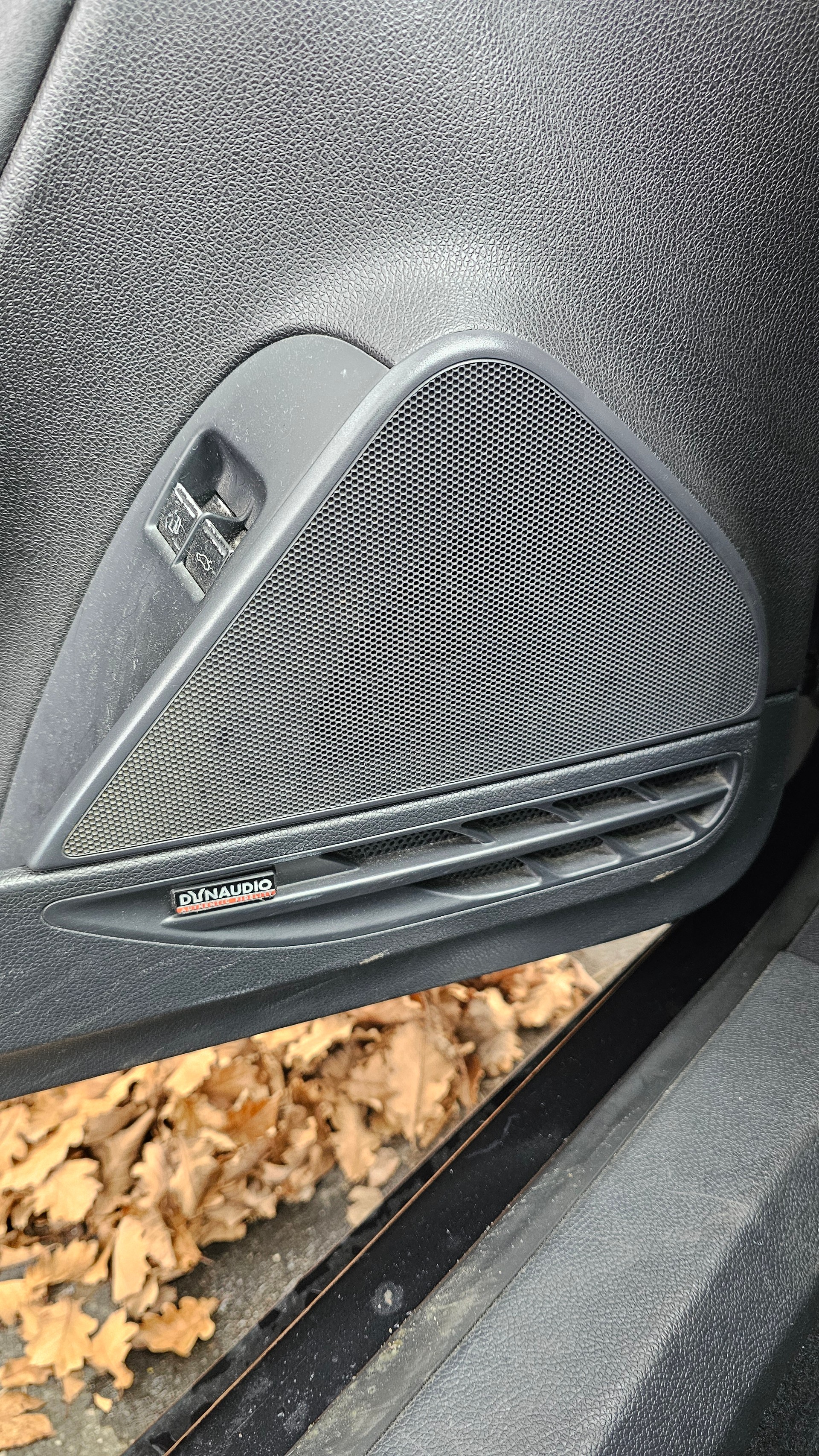 VW Eos 2.0 FSI Turbo-image-11