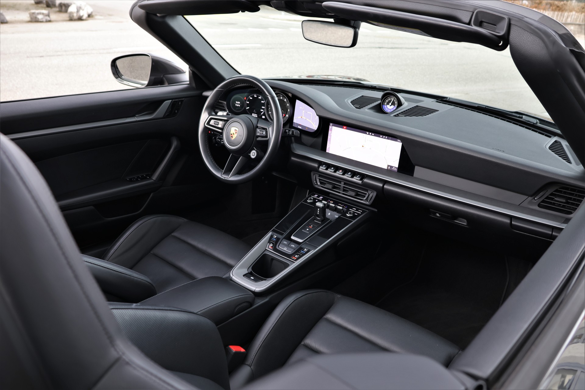 PORSCHE 911 Carrera Cabriolet PDK (CH)-image-23