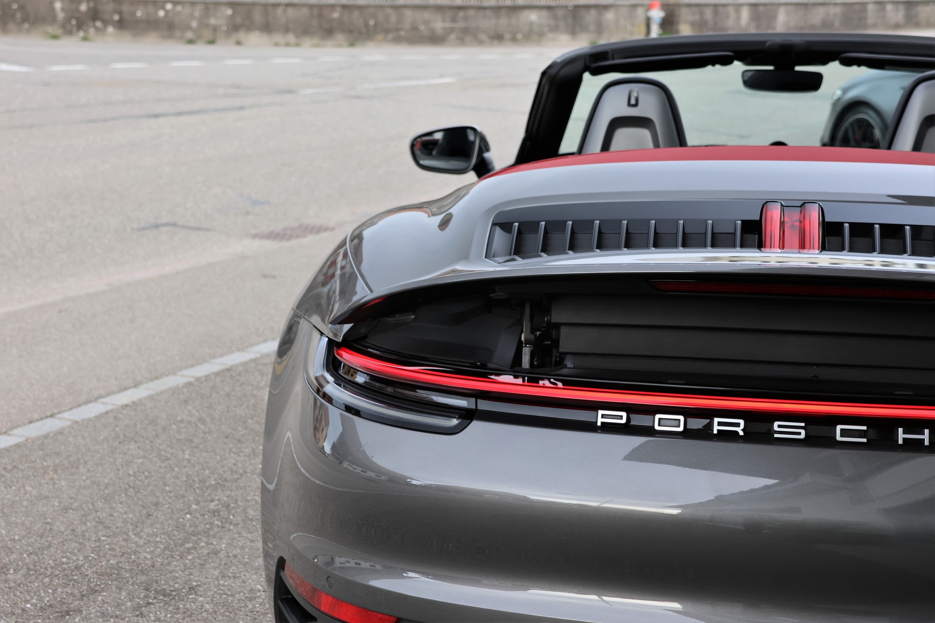 PORSCHE 911 Carrera Cabriolet PDK (CH)-image-13