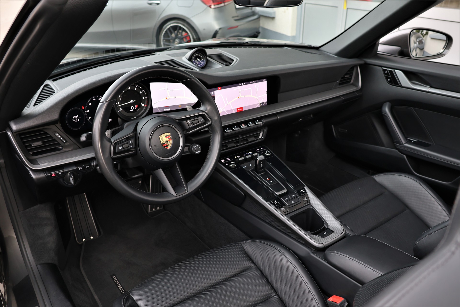 PORSCHE 911 Carrera Cabriolet PDK (CH)-image-17