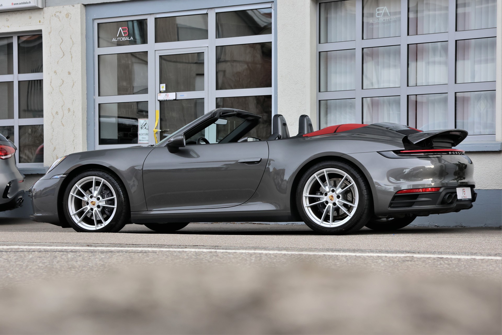 PORSCHE 911 Carrera Cabriolet PDK (CH)-image-10