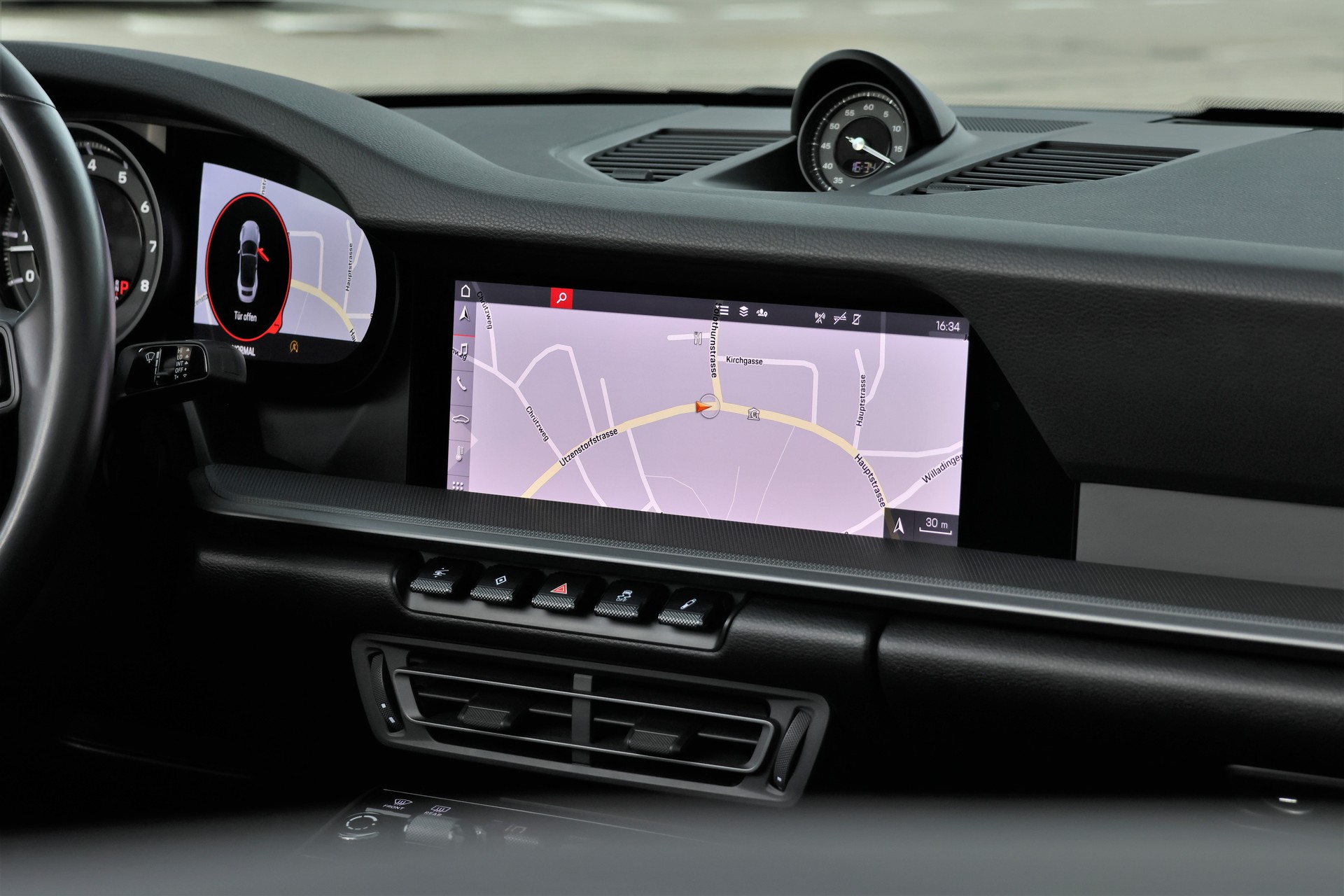 PORSCHE 911 Carrera Cabriolet PDK (CH)-image-25