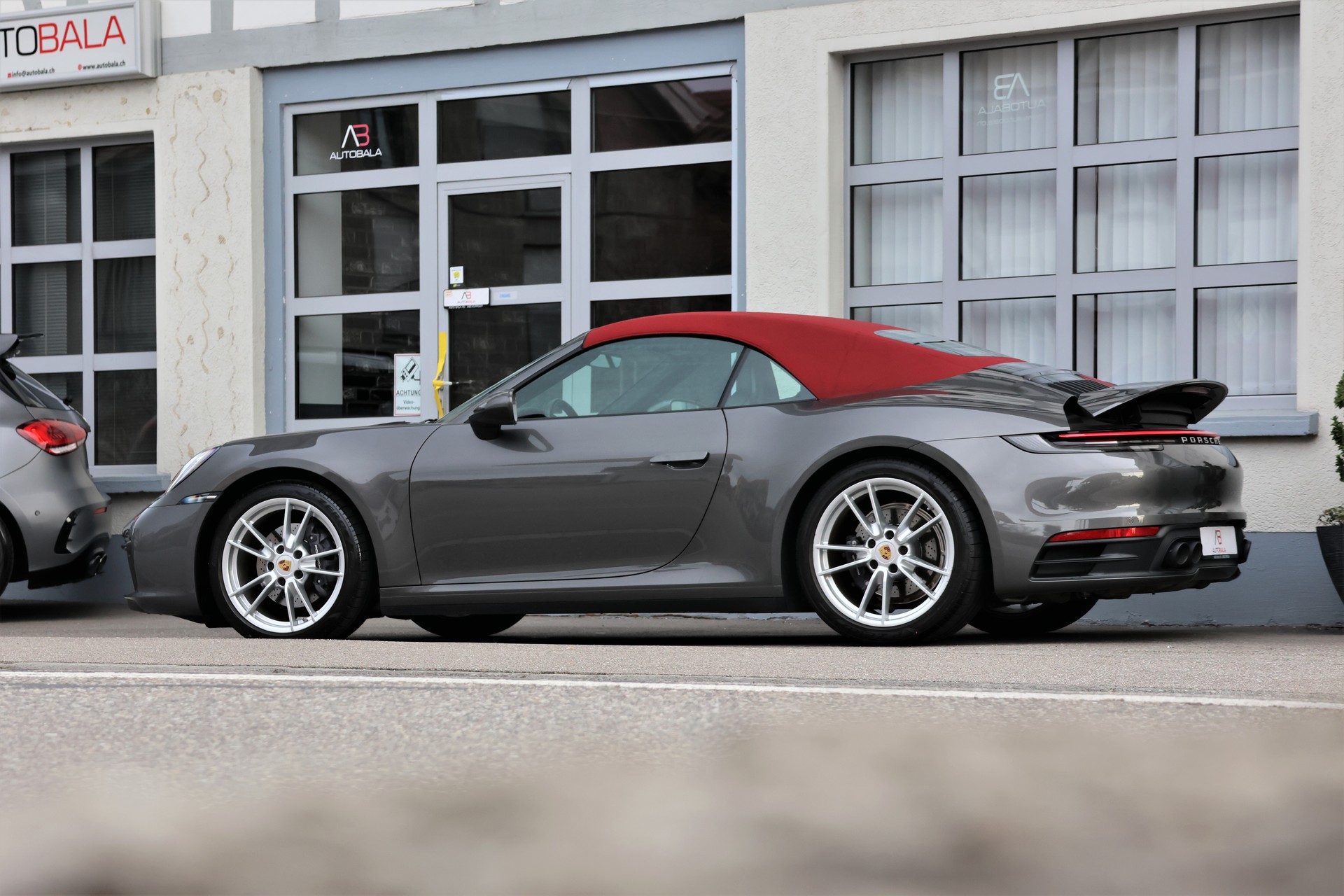 PORSCHE 911 Carrera Cabriolet PDK (CH)-image-2