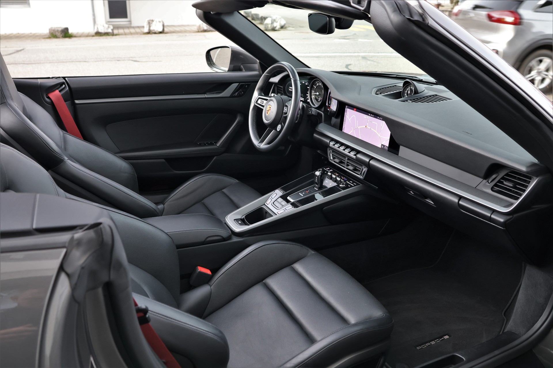 PORSCHE 911 Carrera Cabriolet PDK (CH)-image-26
