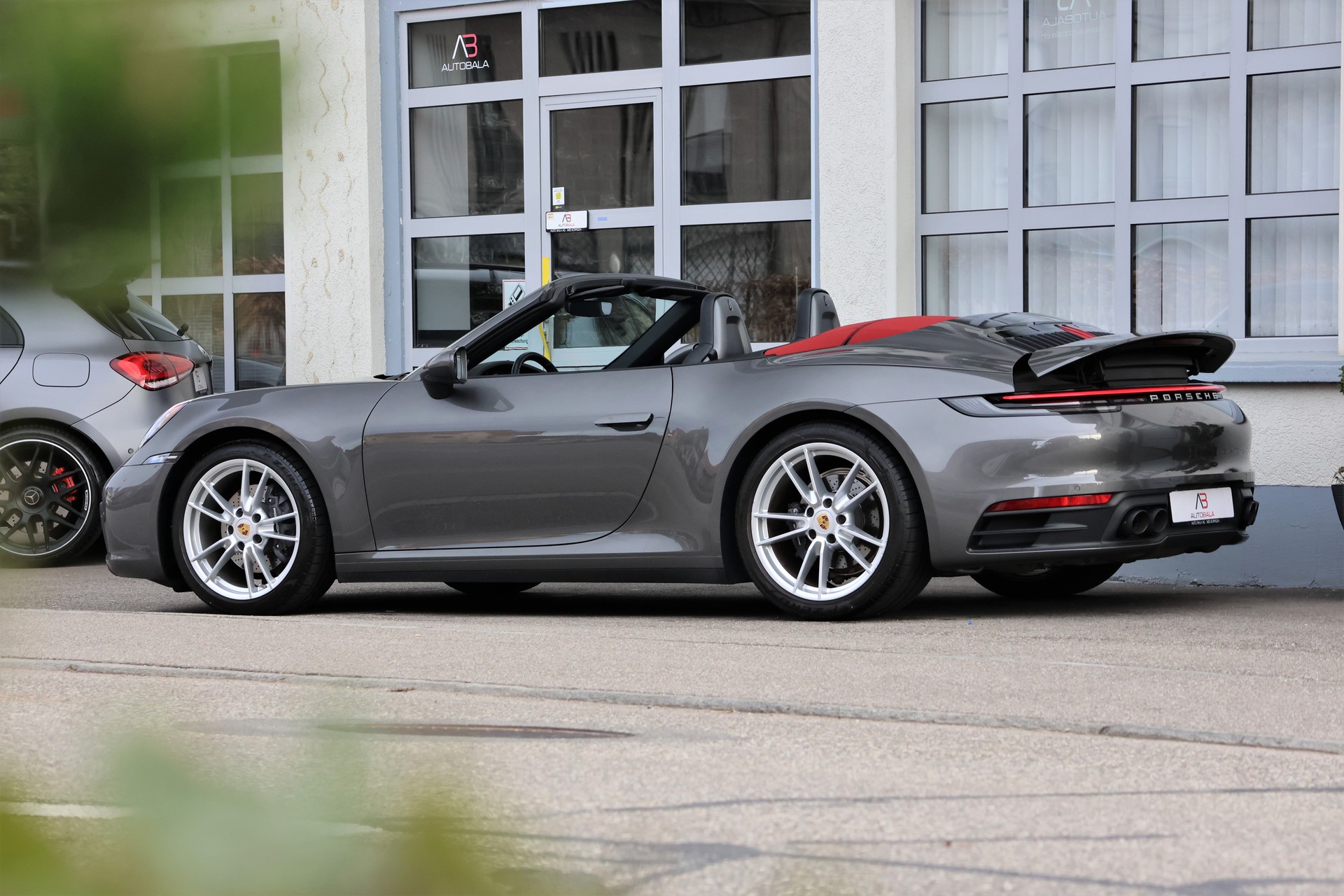PORSCHE 911 Carrera Cabriolet PDK (CH)-image-11