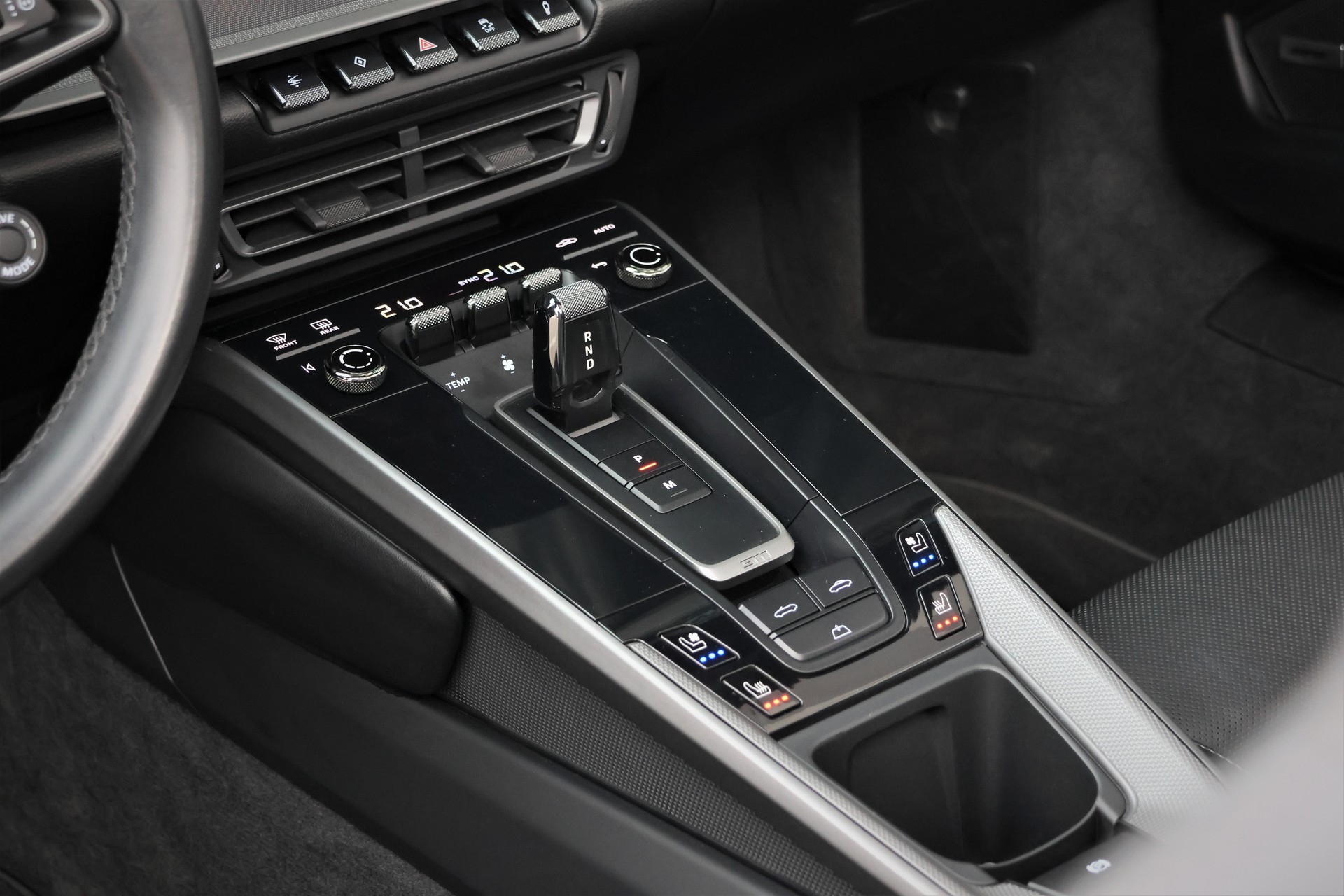 PORSCHE 911 Carrera Cabriolet PDK (CH)-image-18