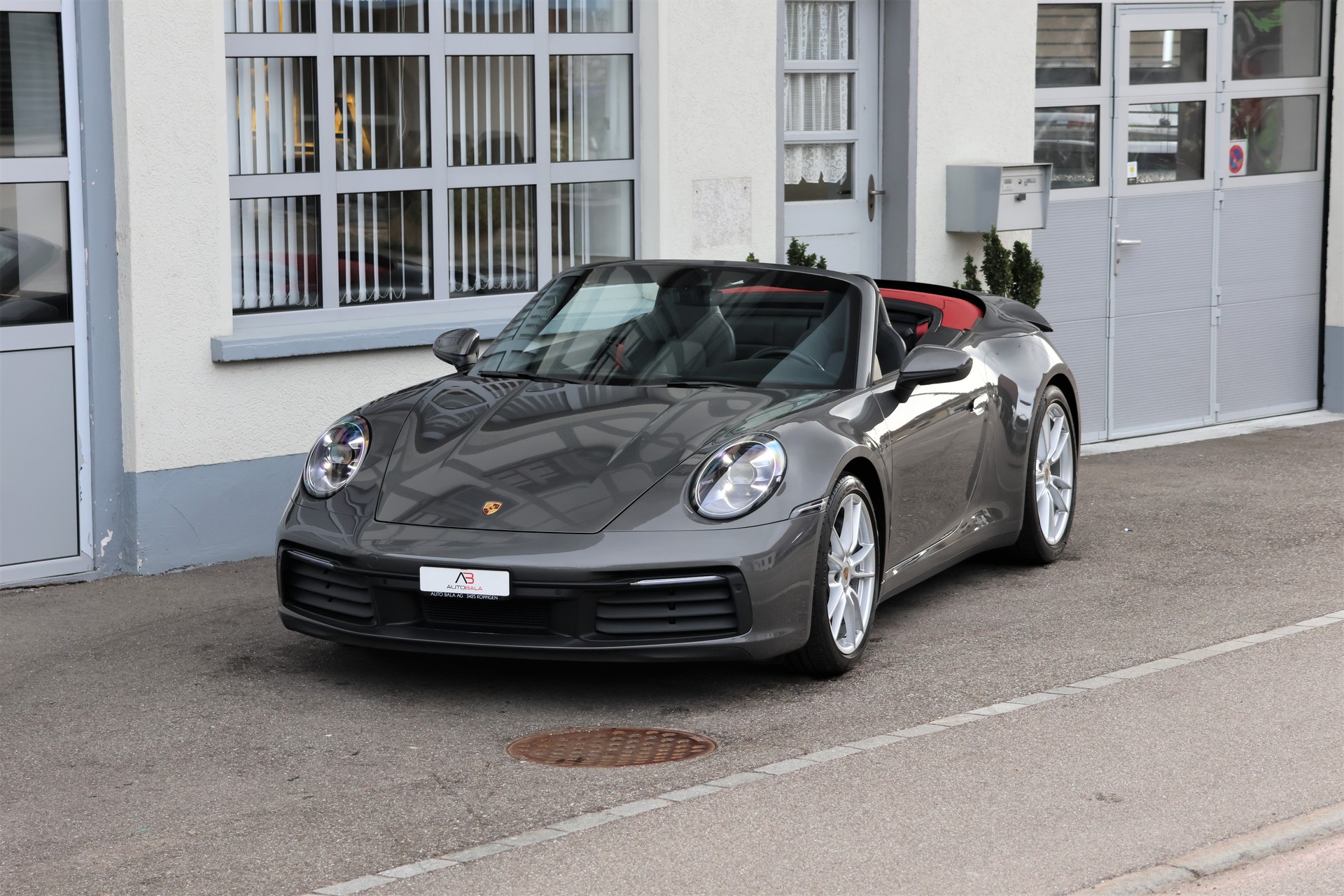 PORSCHE 911 Carrera Cabriolet PDK (CH)-image-7