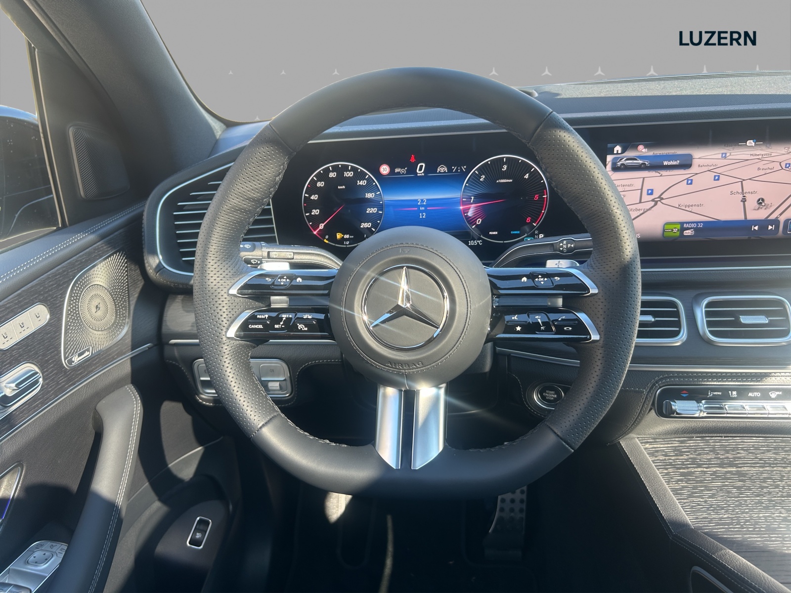 MERCEDES-BENZ GLE 300 d 4Matic 9G-Tronic-image-9