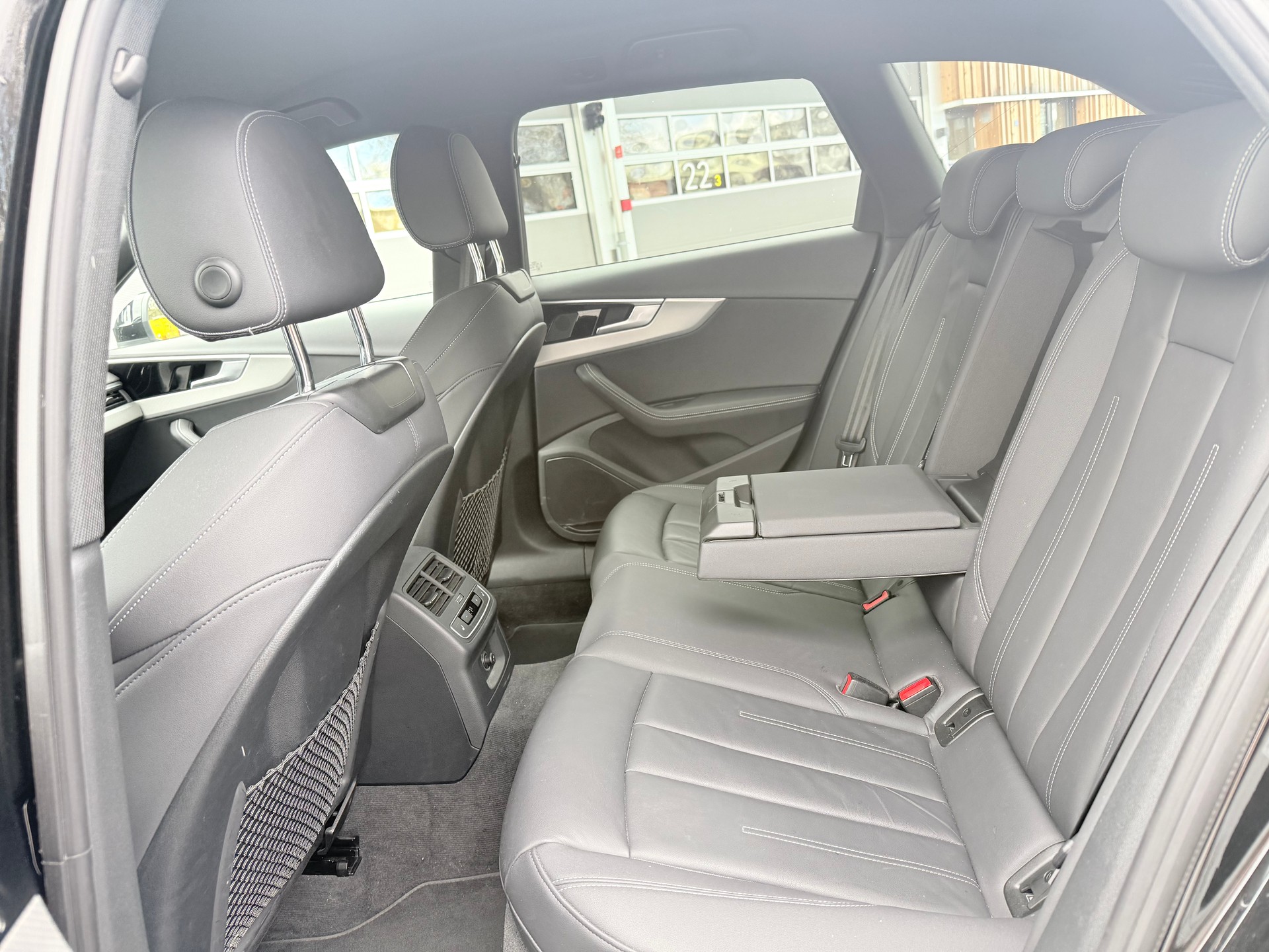 AUDI A4 allroad 45 TFSI quattro S-tronic-image-9