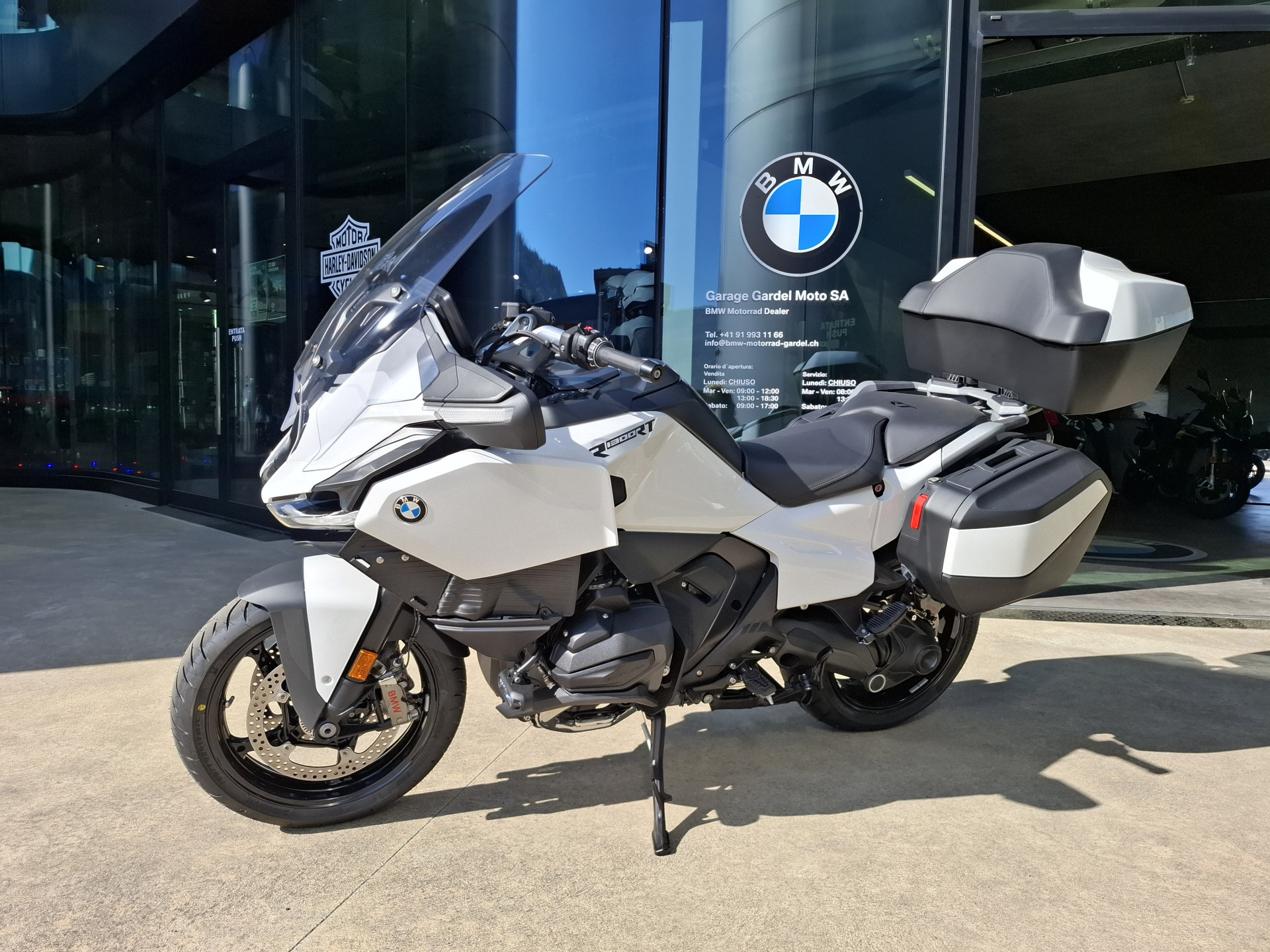 BMW R 1300 RT-showroom-element-2