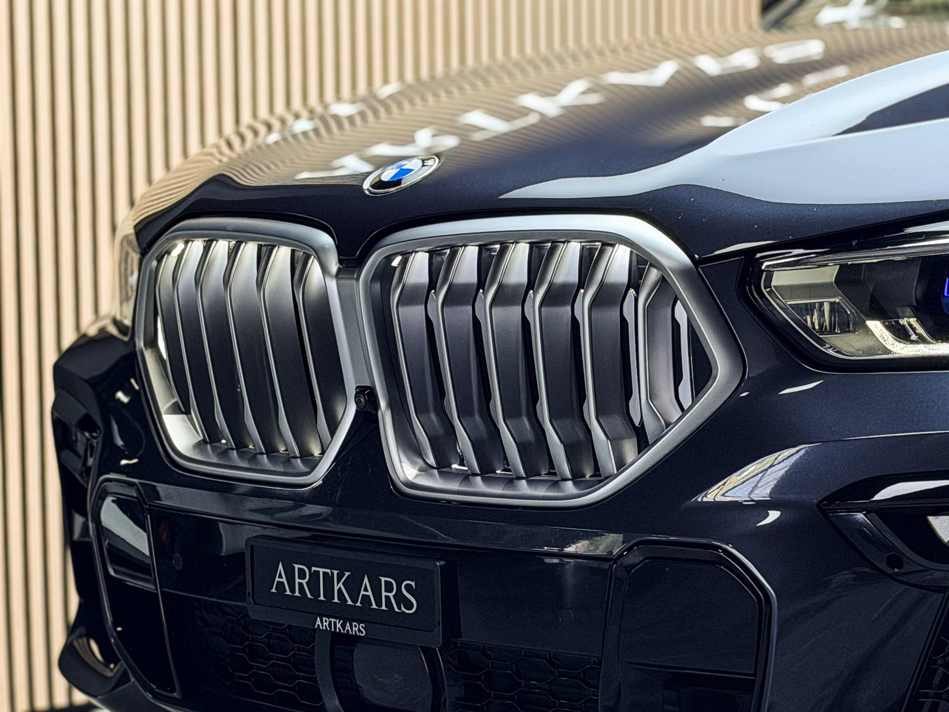 BMW X6 xDrive 48V 40d Steptronic M Sport-image-2