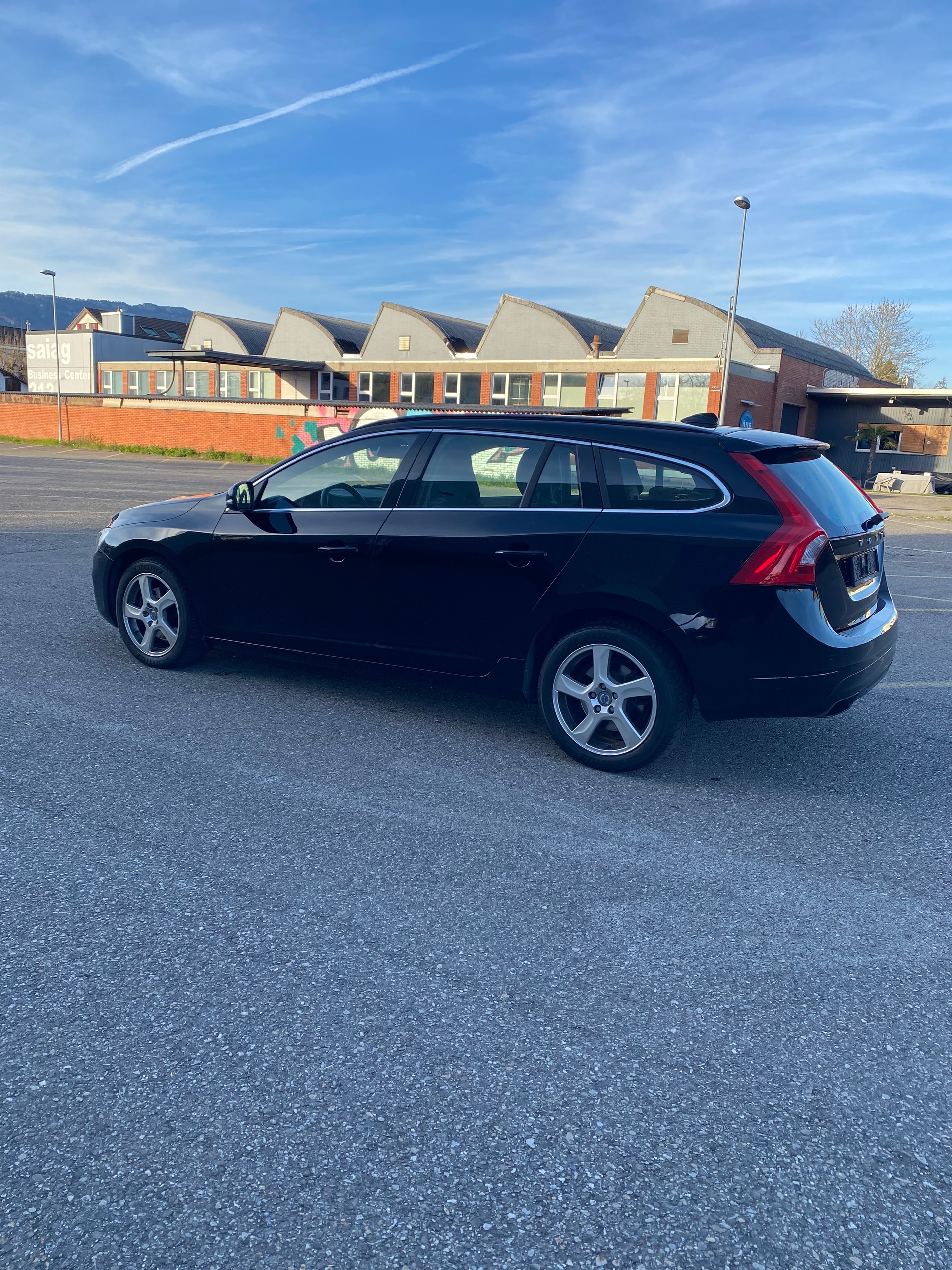 VOLVO V60 D4 Summum-image-10