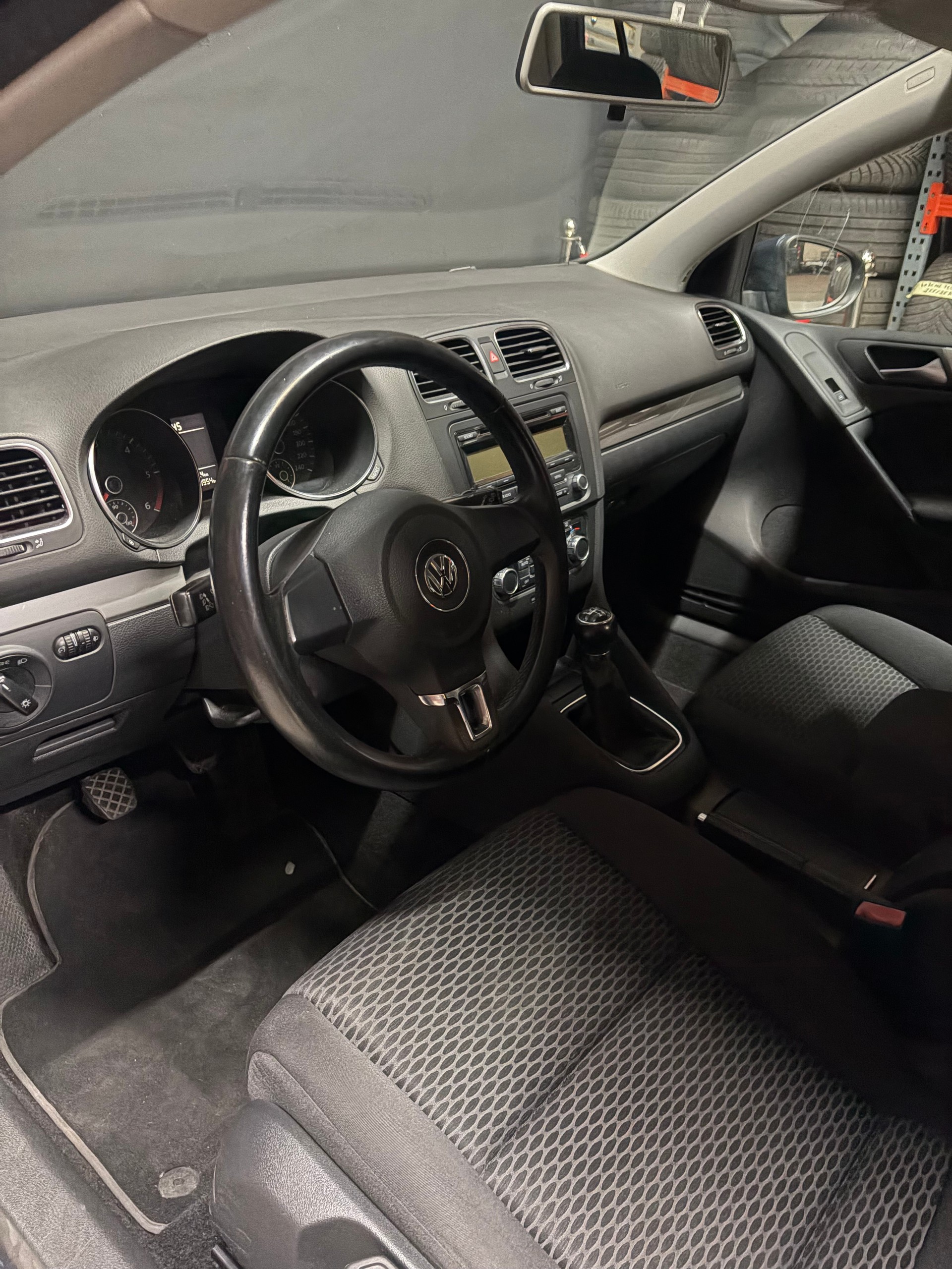 VW Golf 2.0 TDI Comfortline-image-7