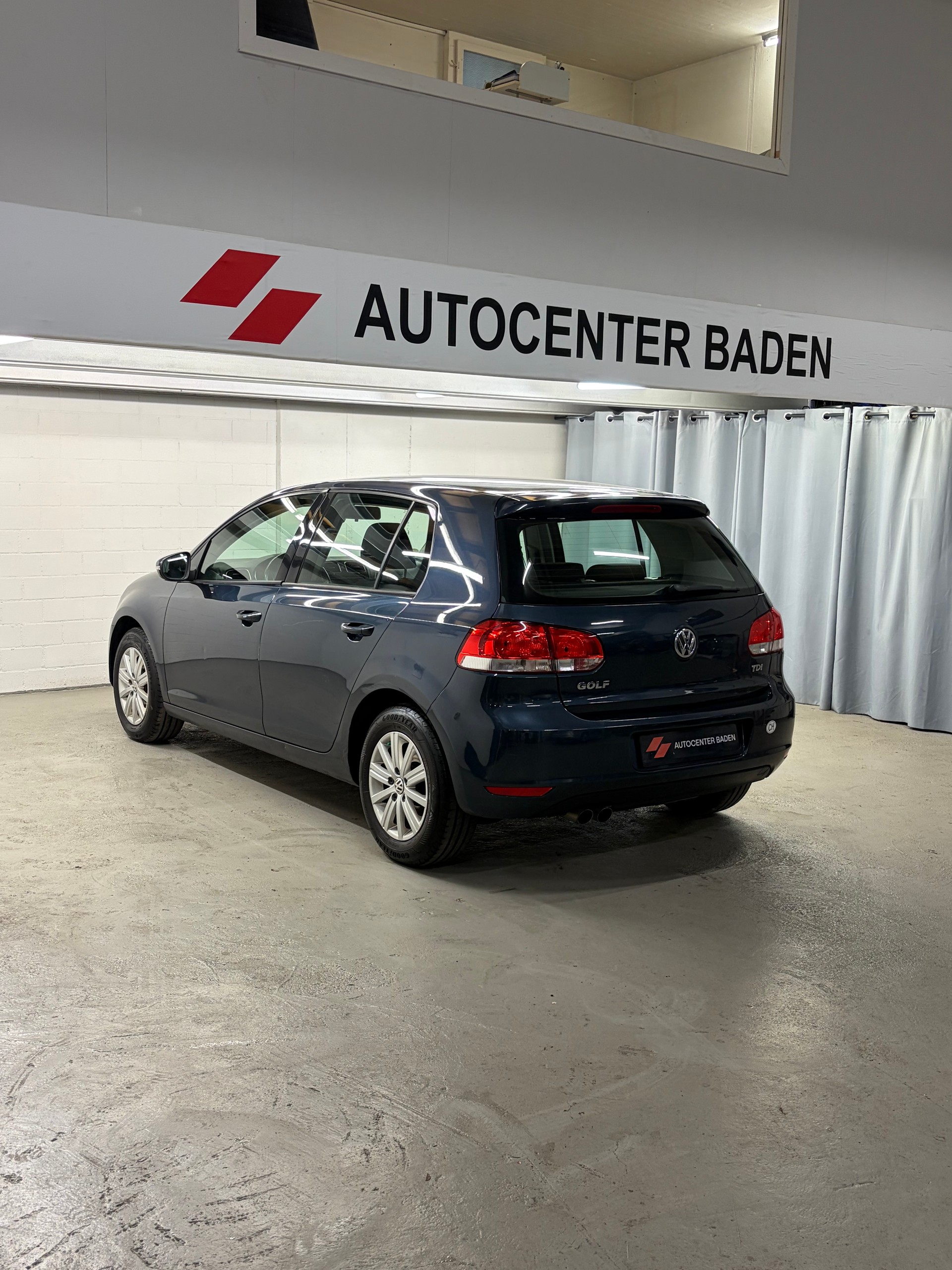 VW Golf 2.0 TDI Comfortline-image-5