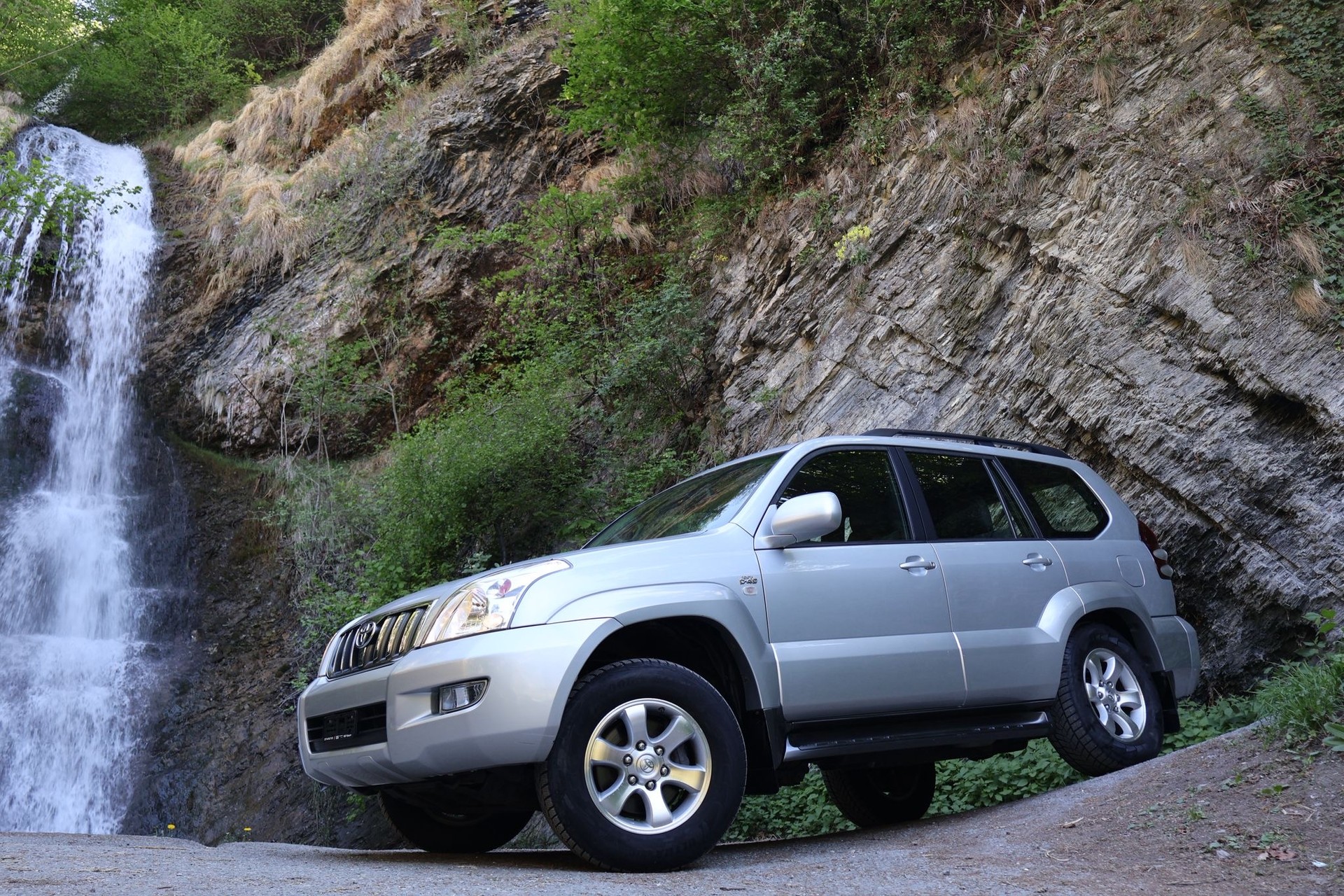 TOYOTA Land Cruiser 3.0 TD Linea Sol Executive-image-0