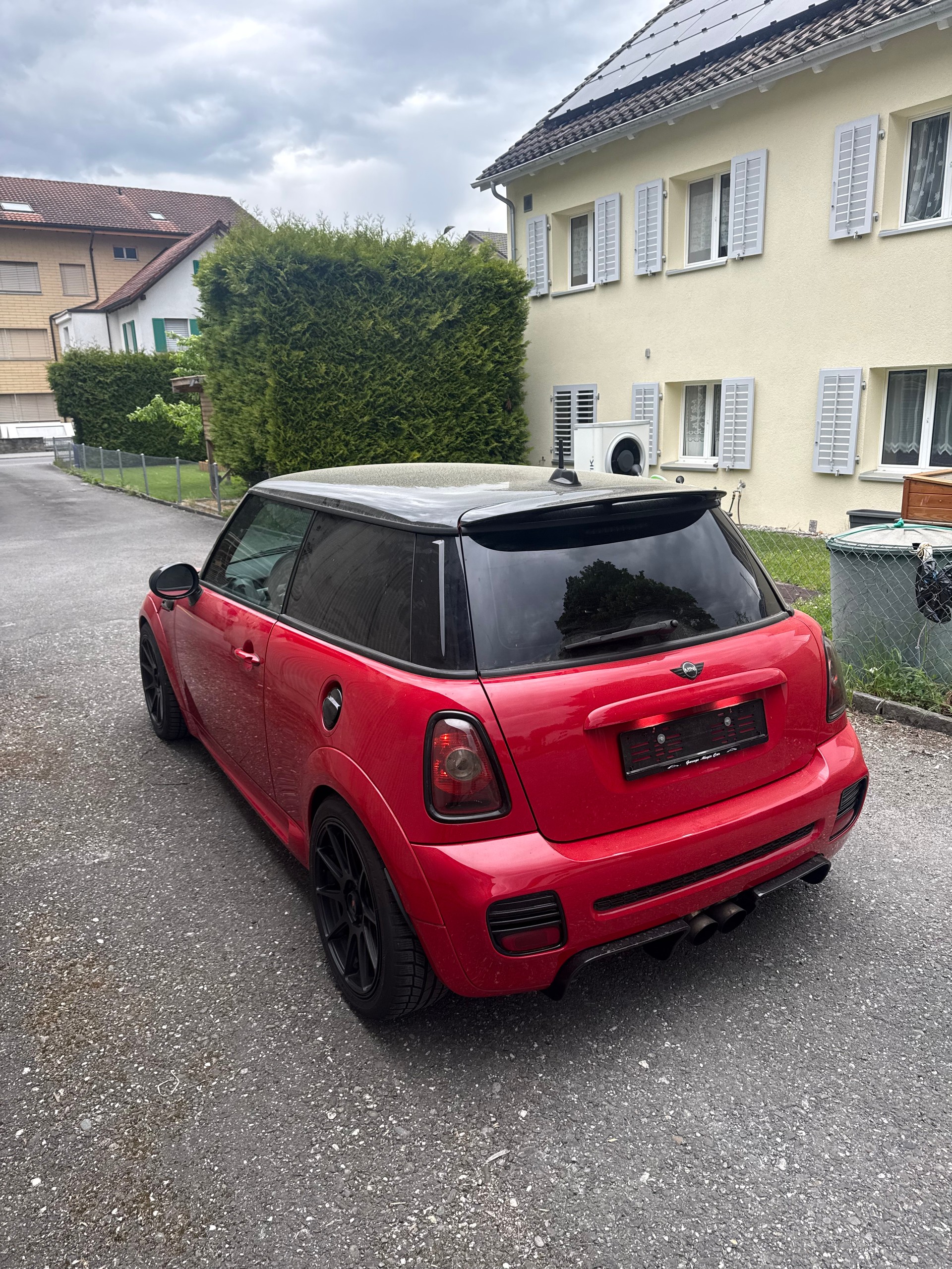 MINI Cooper John Cooper Works-showroom-element-3