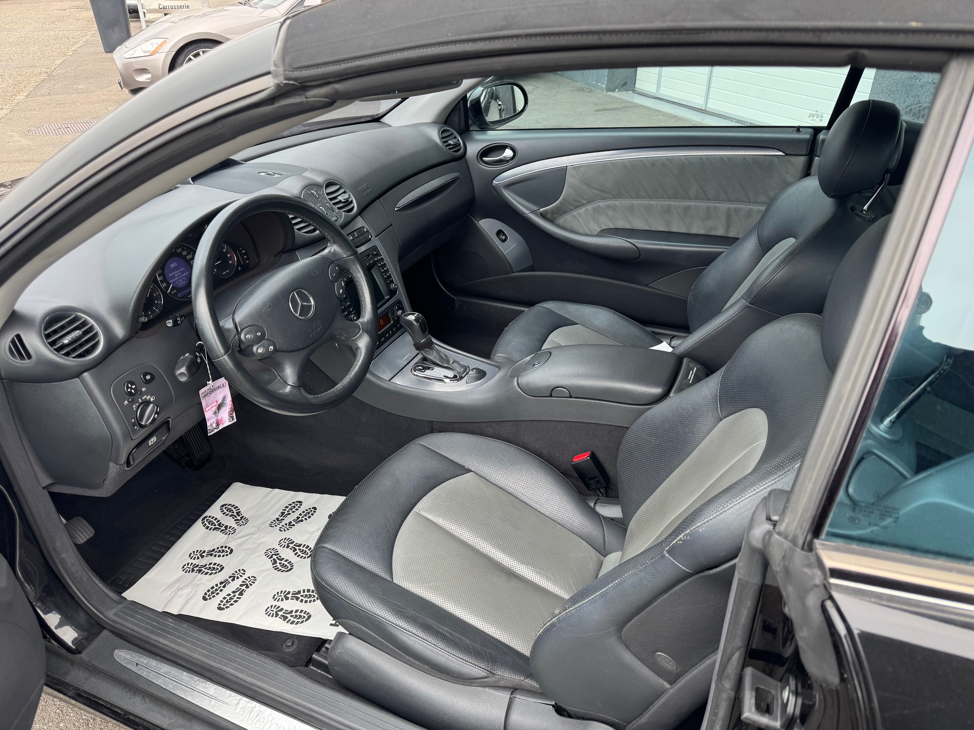 MERCEDES-BENZ CLK 320 Avantgarde Automatic-image-6