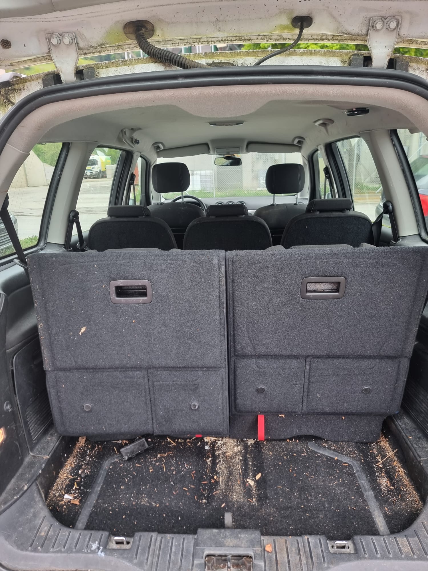 FORD Galaxy 1.6 SCTi Ghia-image-7