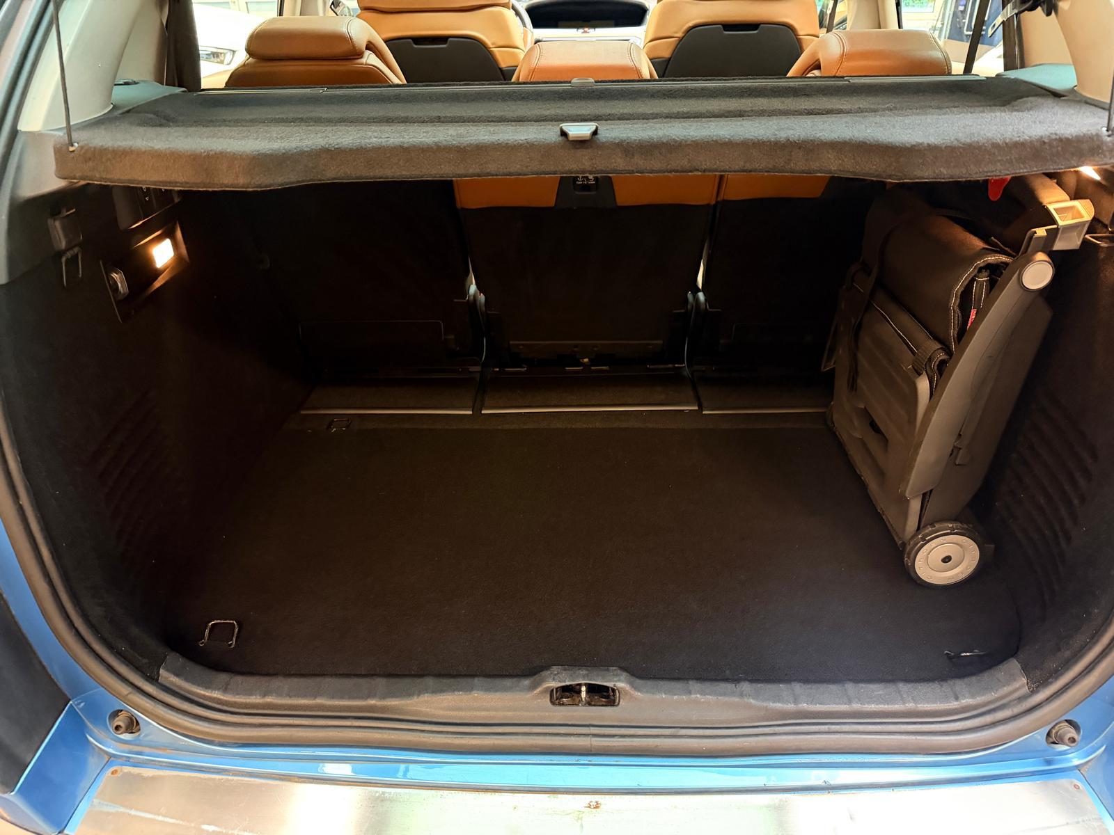 CITROEN C4 Picasso 2.0 HDi Dynamique+-image-19