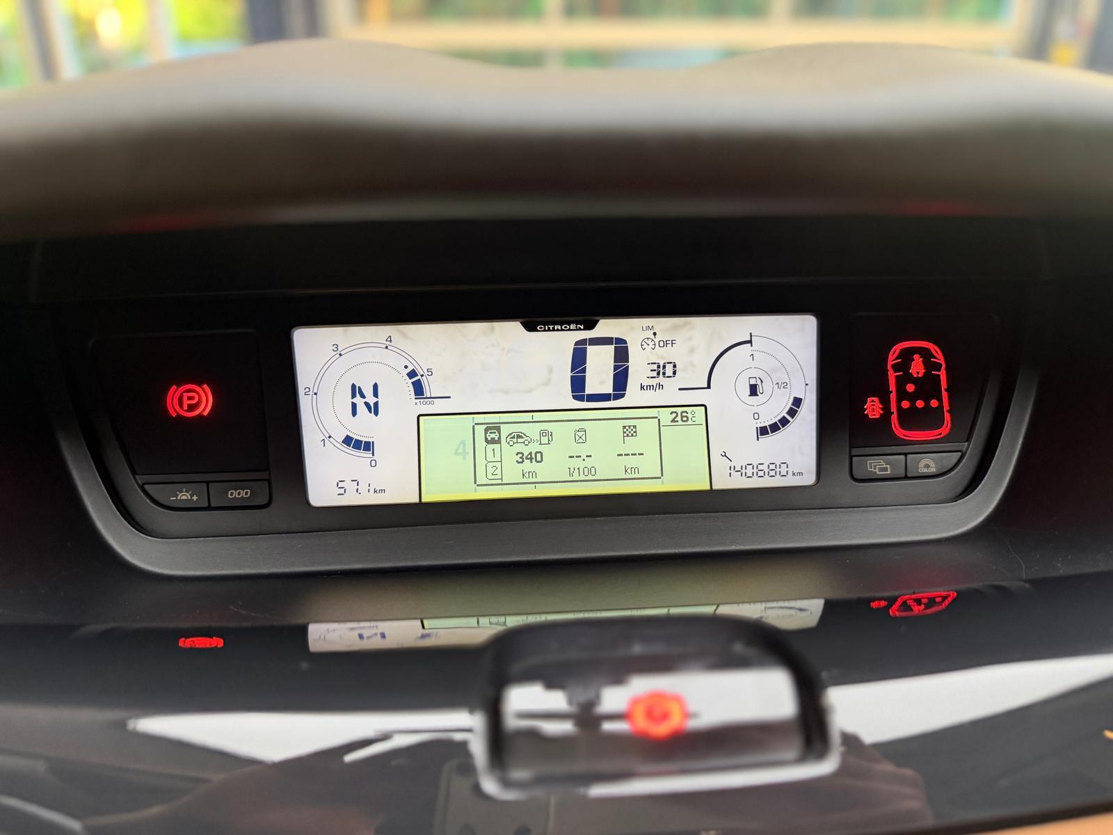 CITROEN C4 Picasso 2.0 HDi Dynamique+-image-23