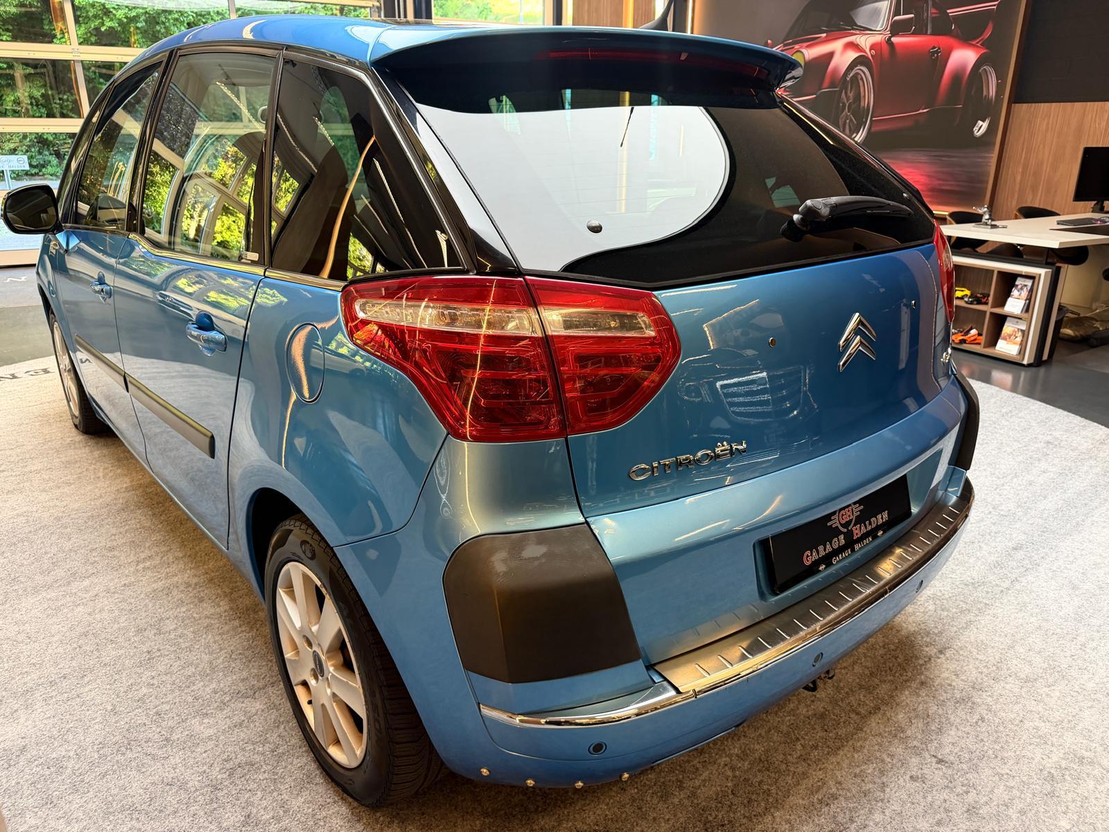 CITROEN C4 Picasso 2.0 HDi Dynamique+-image-5