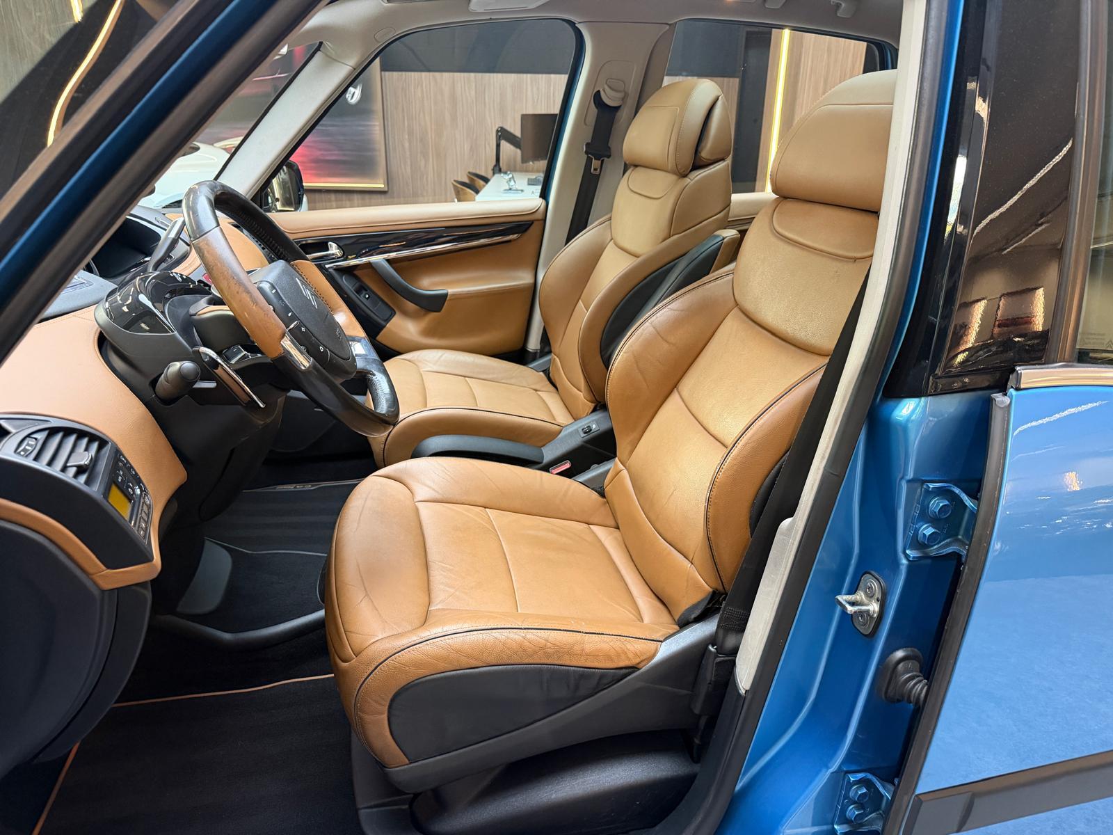 CITROEN C4 Picasso 2.0 HDi Dynamique+-image-13
