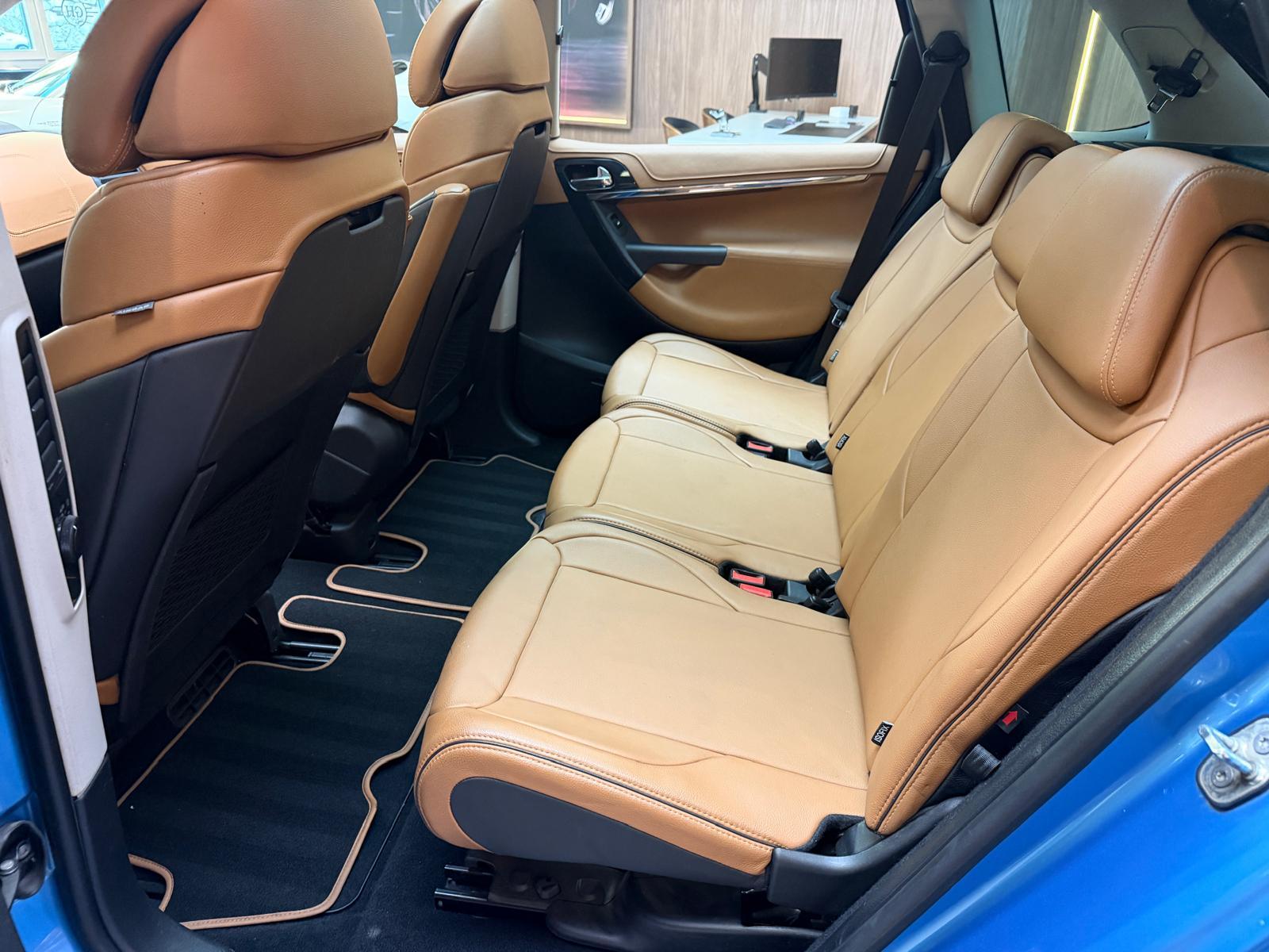 CITROEN C4 Picasso 2.0 HDi Dynamique+-image-17