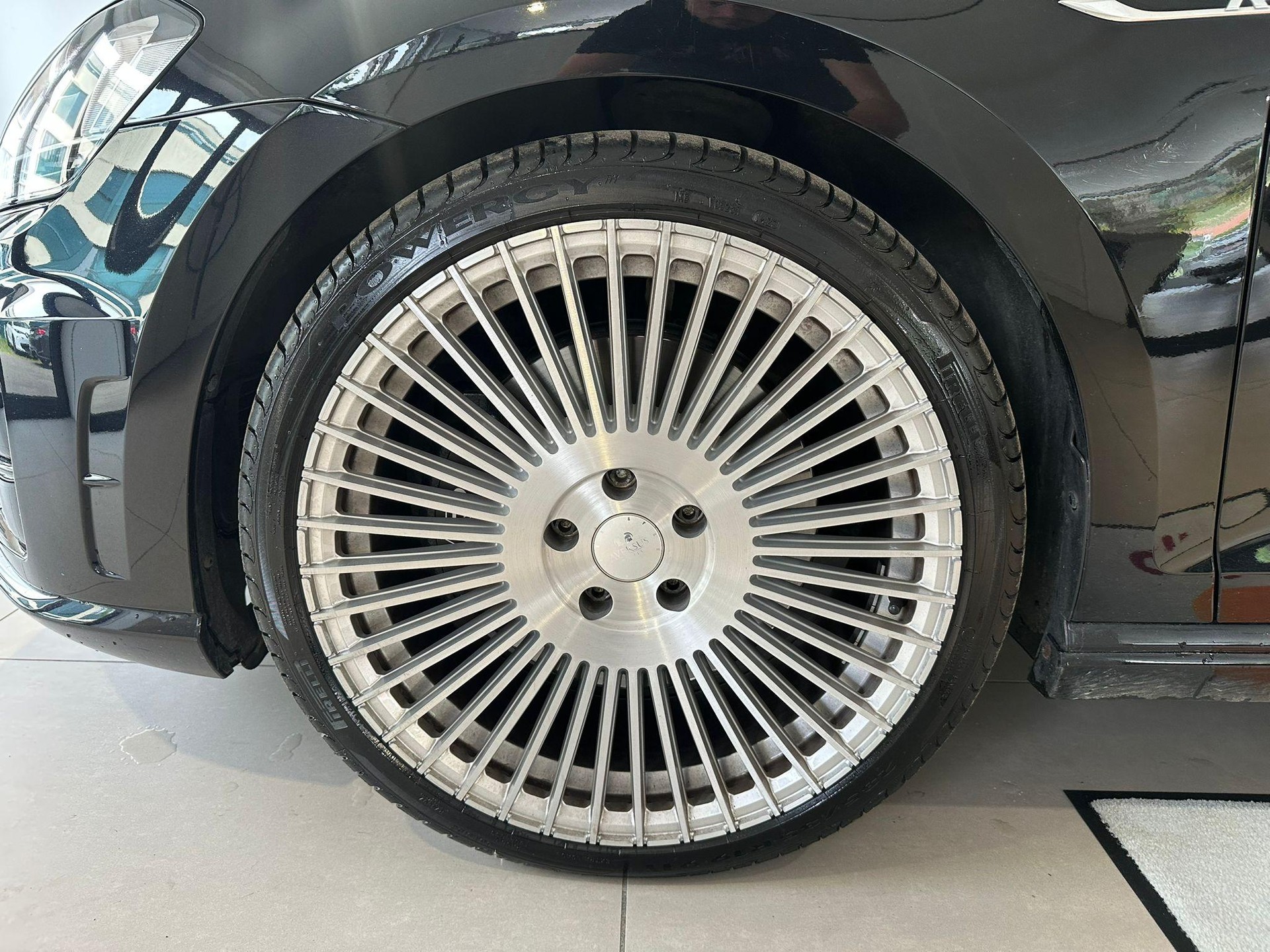 VW Golf VII 2.0 TSI R DSG 4motion-image-18