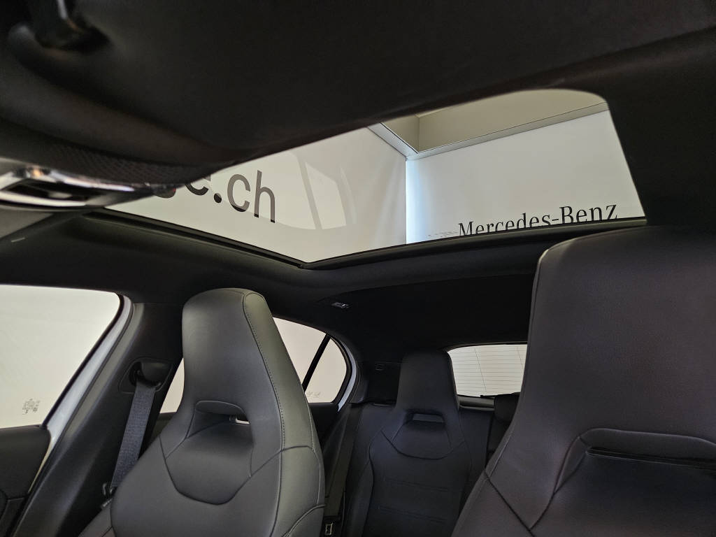MERCEDES-BENZ A 200 Progressive-image-4