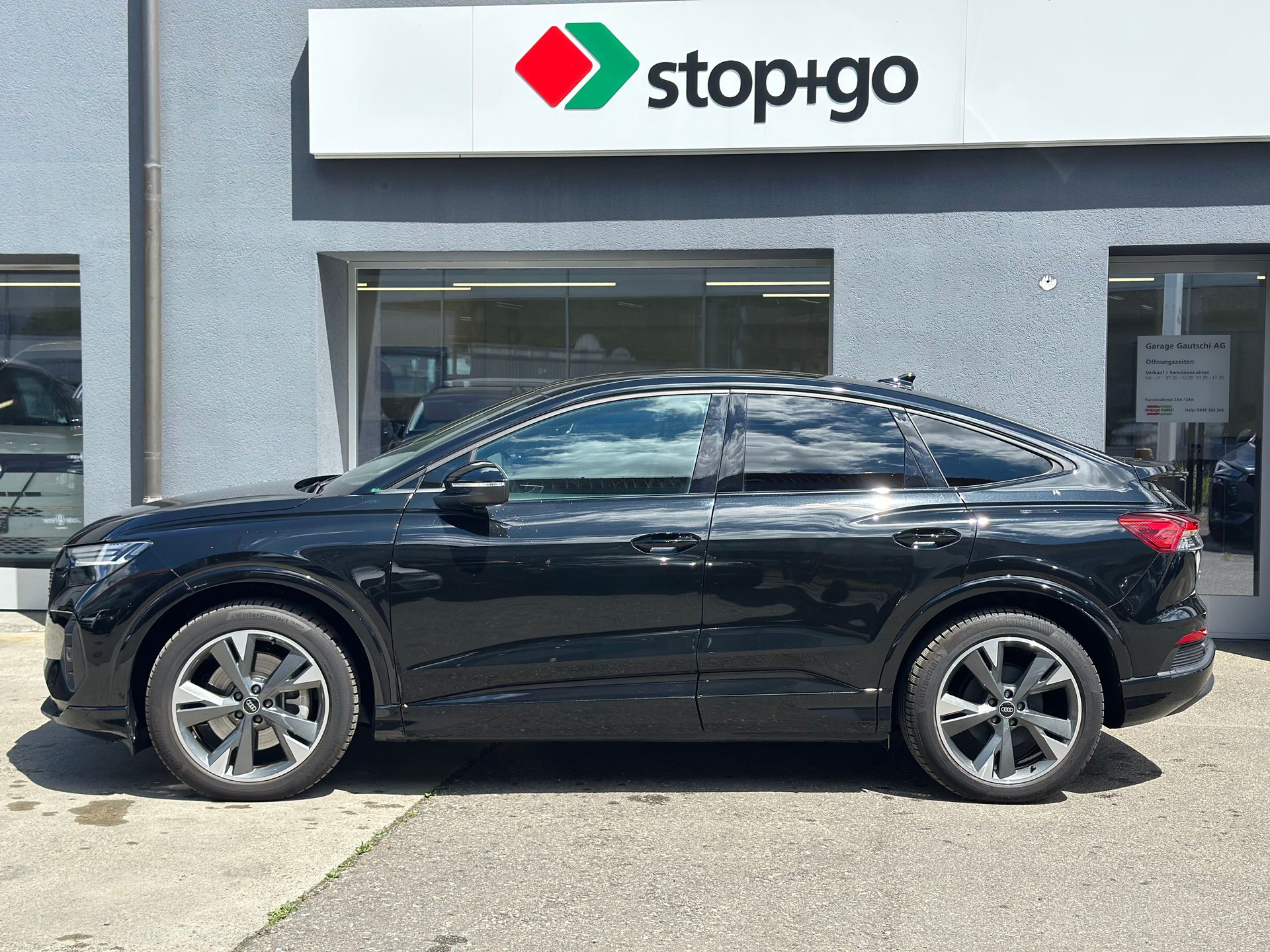 AUDI Q4 Sportback e-tron 50 quattro-image-2