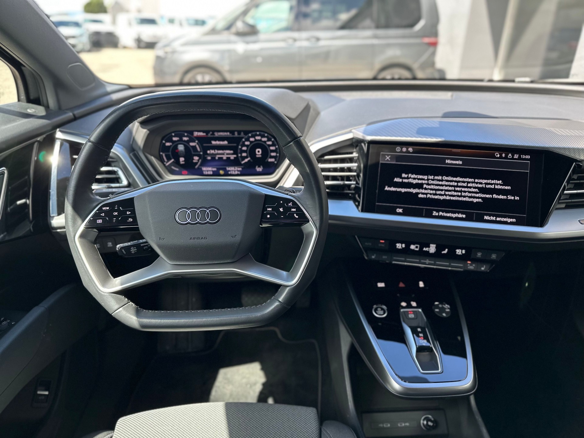 AUDI Q4 Sportback e-tron 50 quattro-image-6